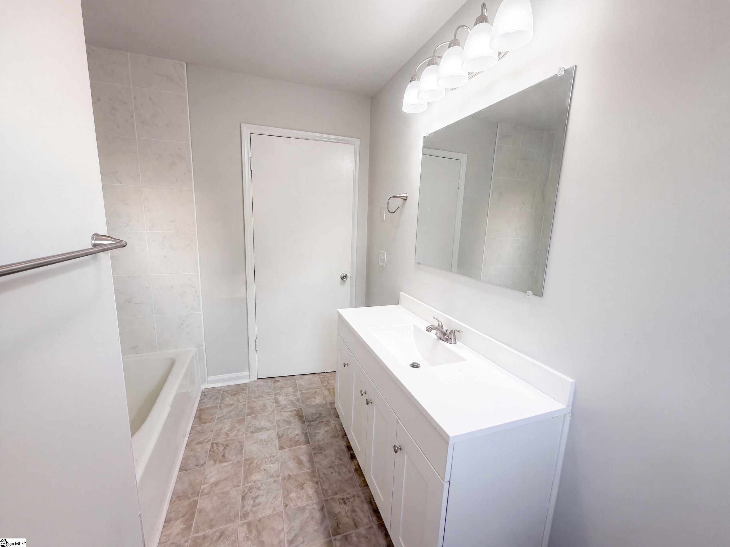28 11th Street Property Photo 12