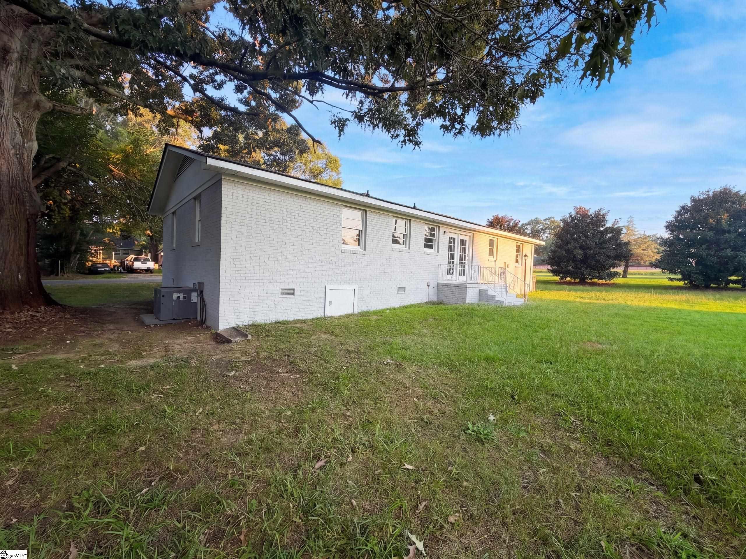 28 11th Street Property Photo 17