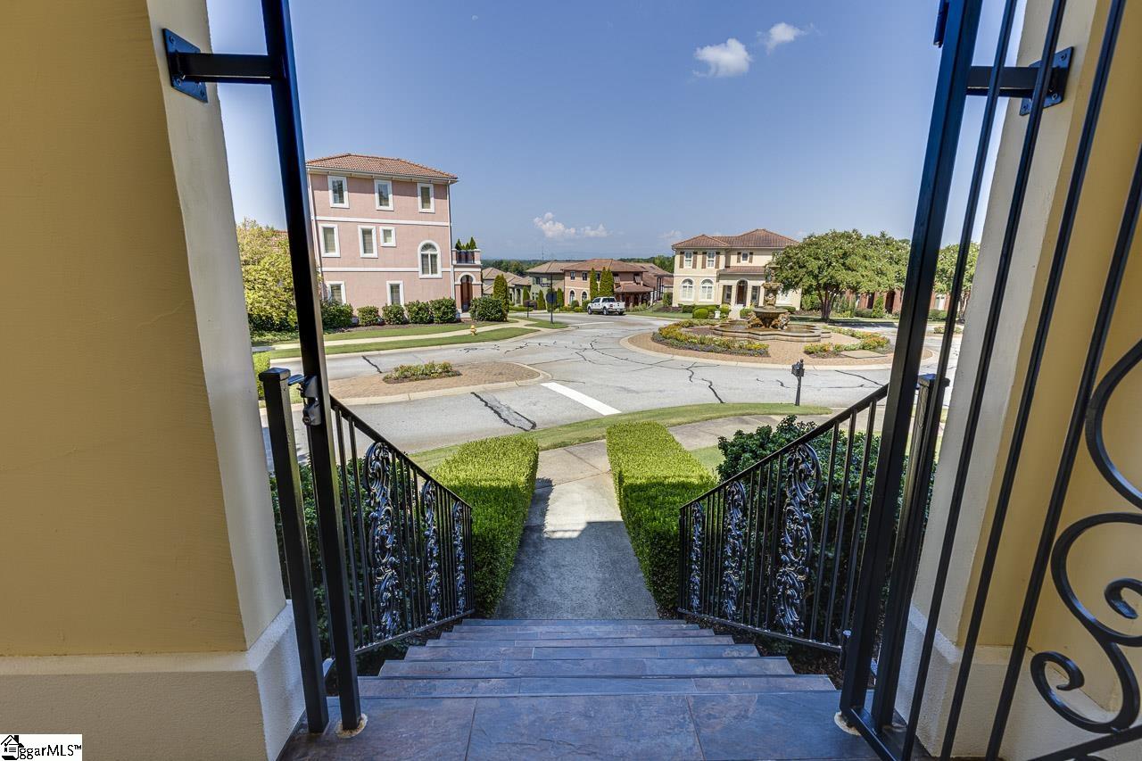 701 Villaggio Drive Property Photo 3