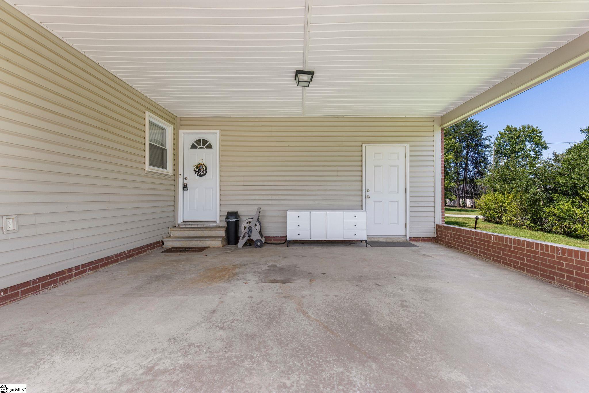 6301 N Pinnacle Drive Property Photo 6