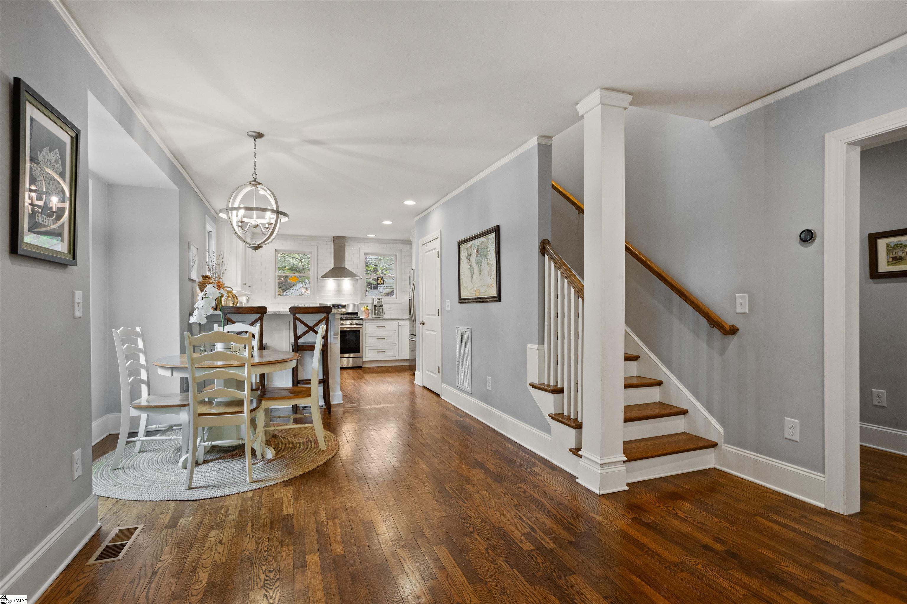4 Waverly Court Property Photo 5