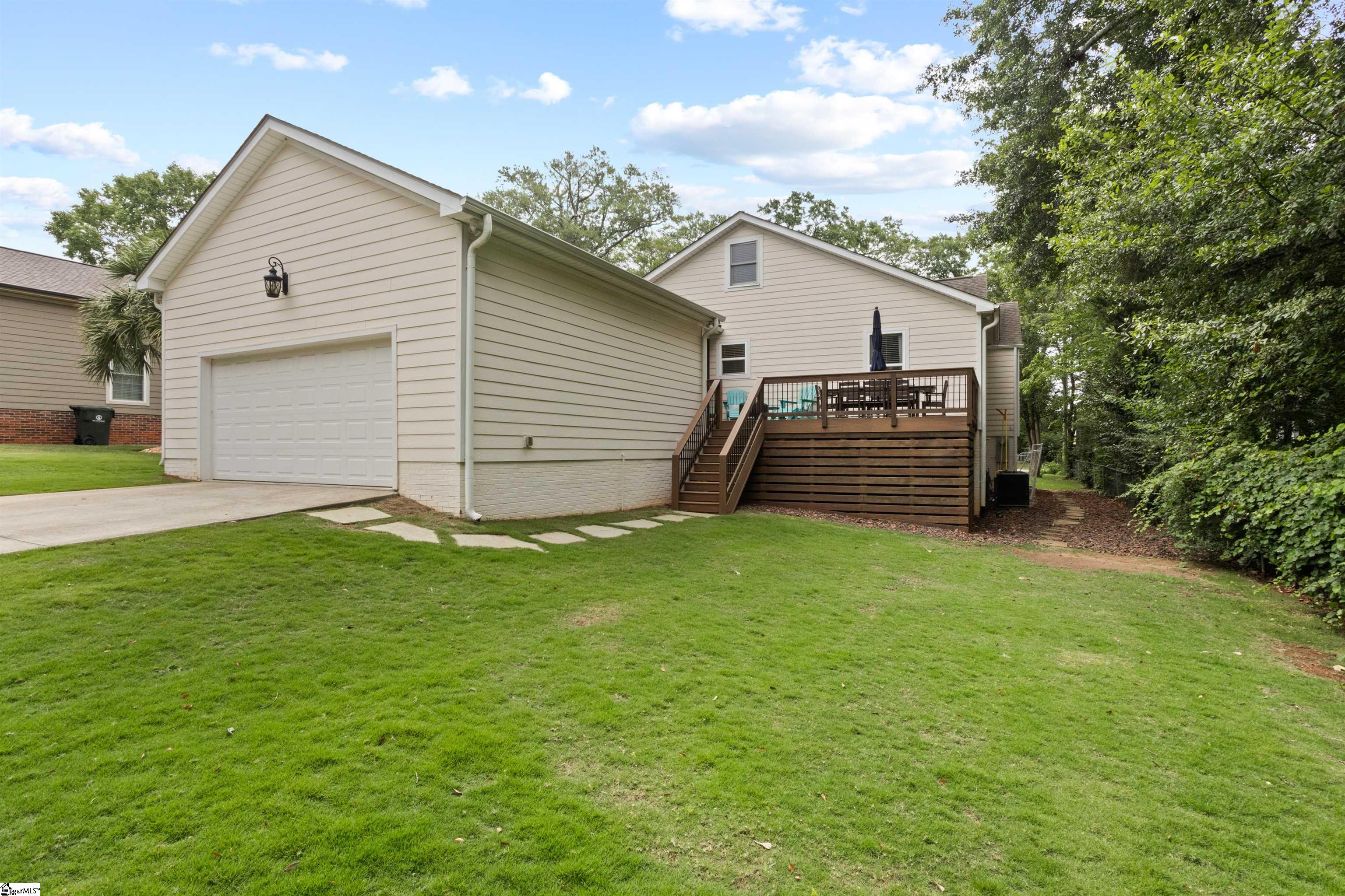4 Waverly Court Property Photo 39