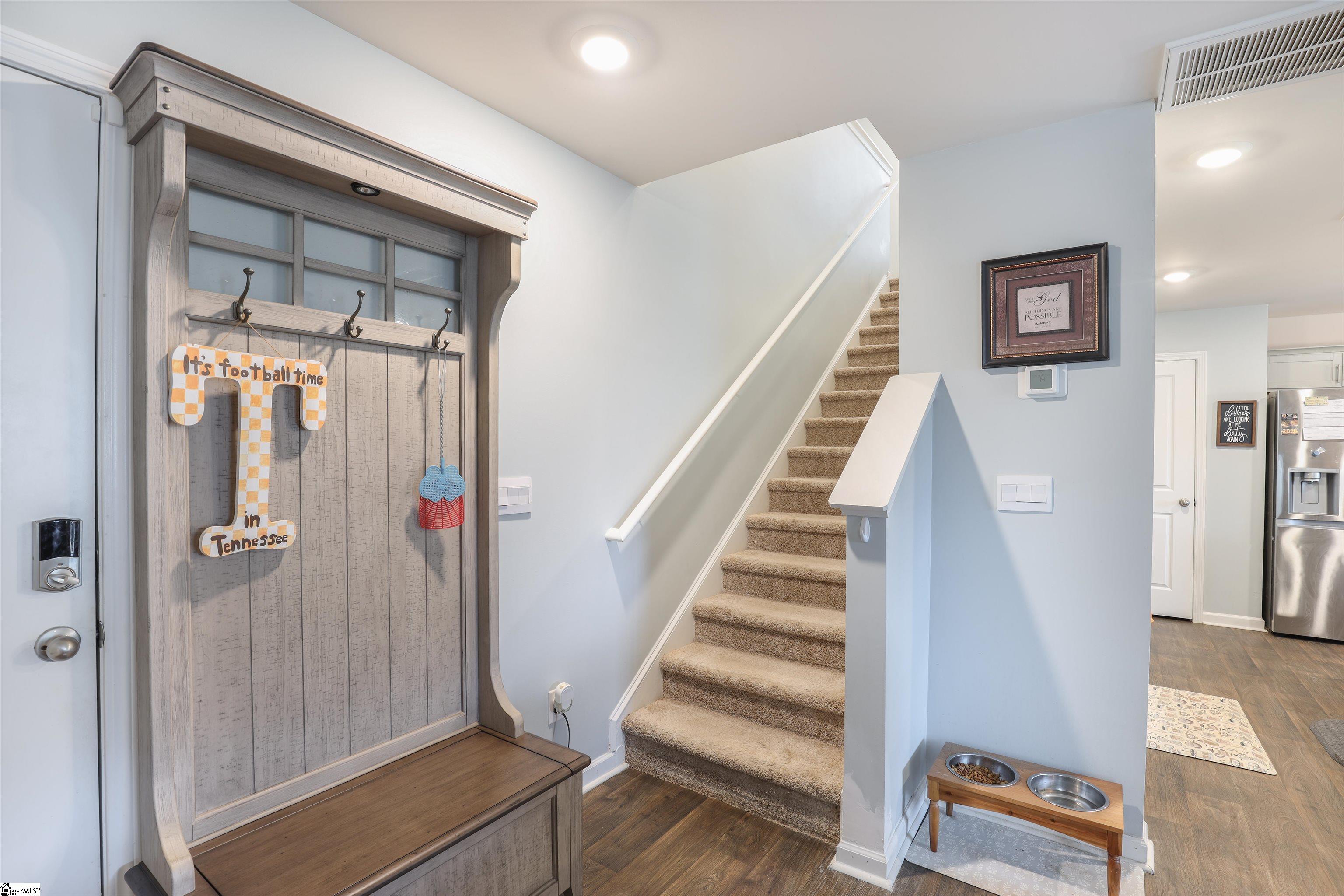 906 Ashwood Way Property Photo 15