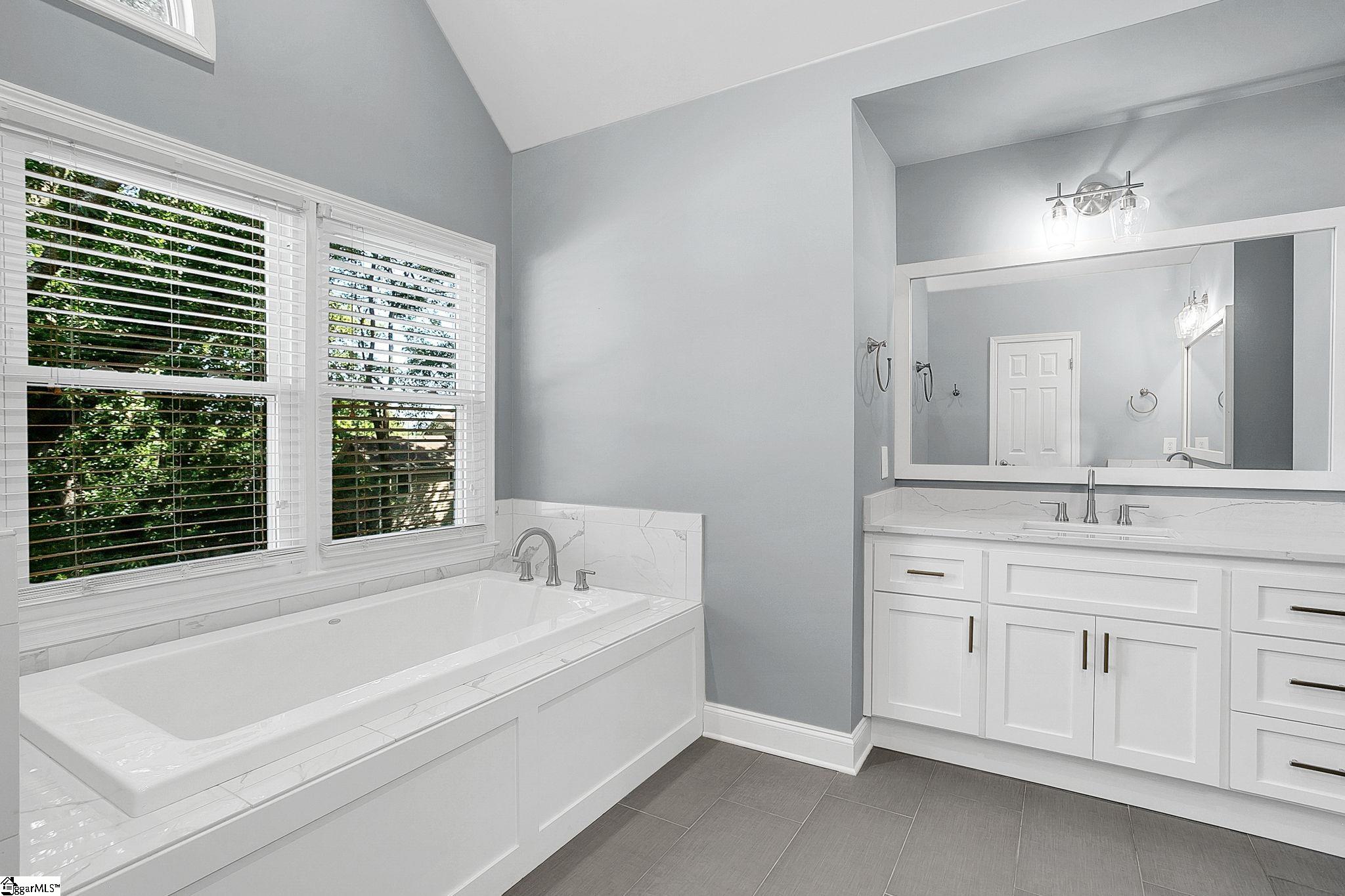 109 E Hypericum Lane Property Photo 45