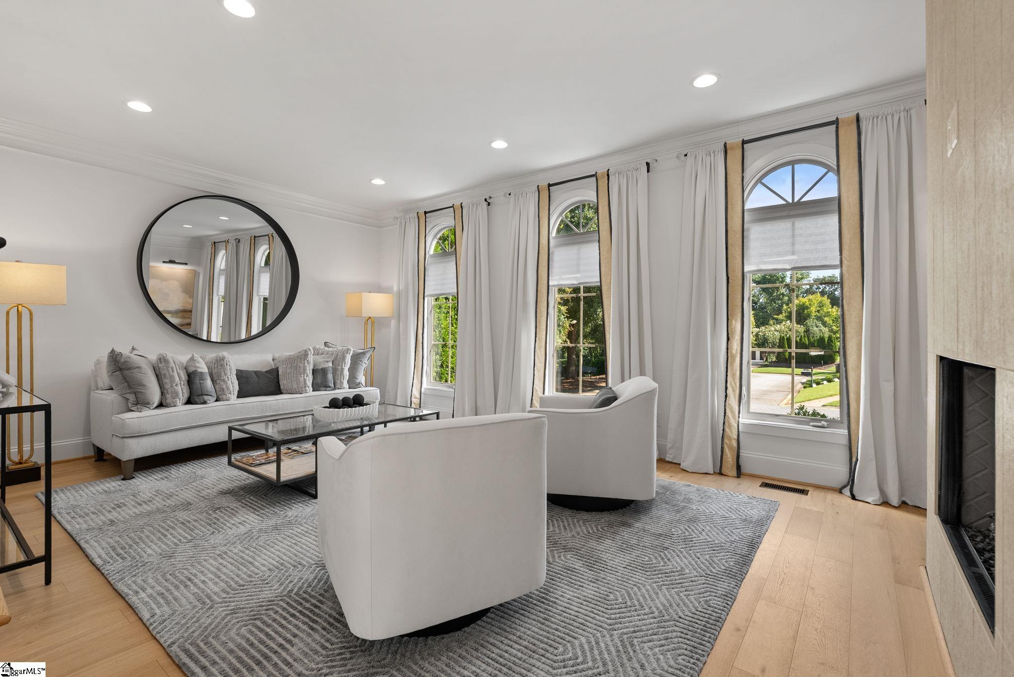5 Savona Drive Property Photo 4