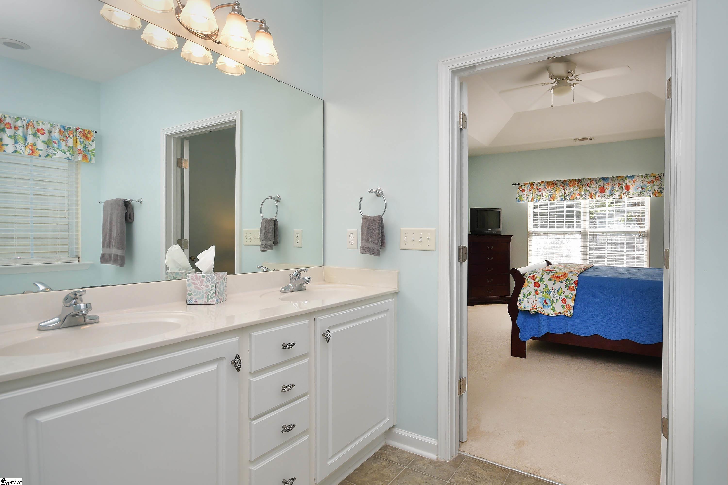 120 Ledgewood Way Property Photo 19
