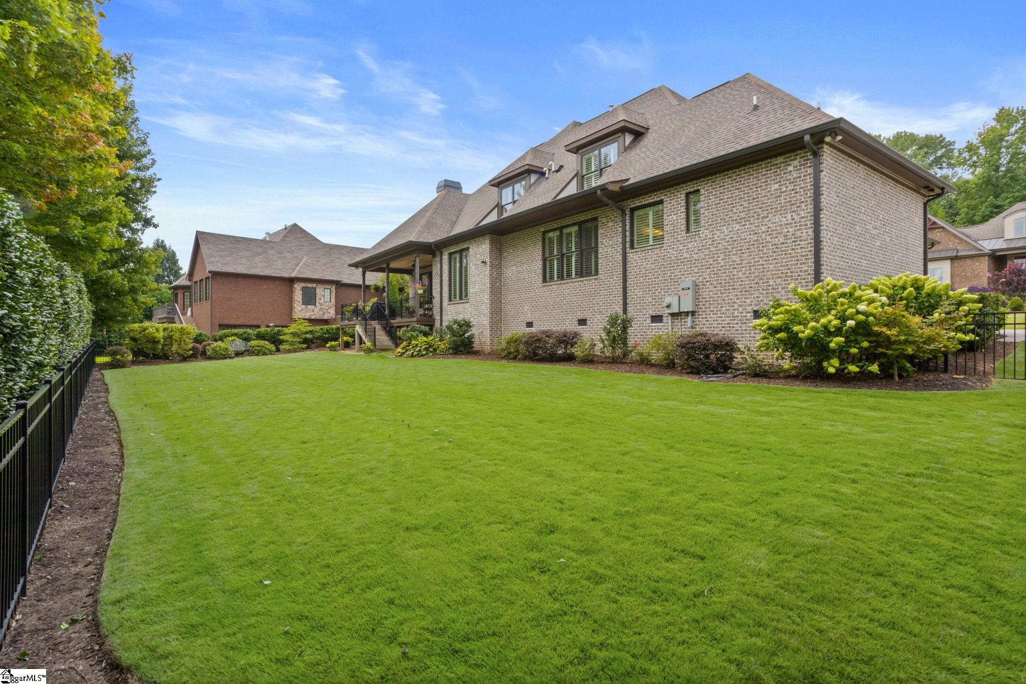 129 Gascony Drive Property Photo 3