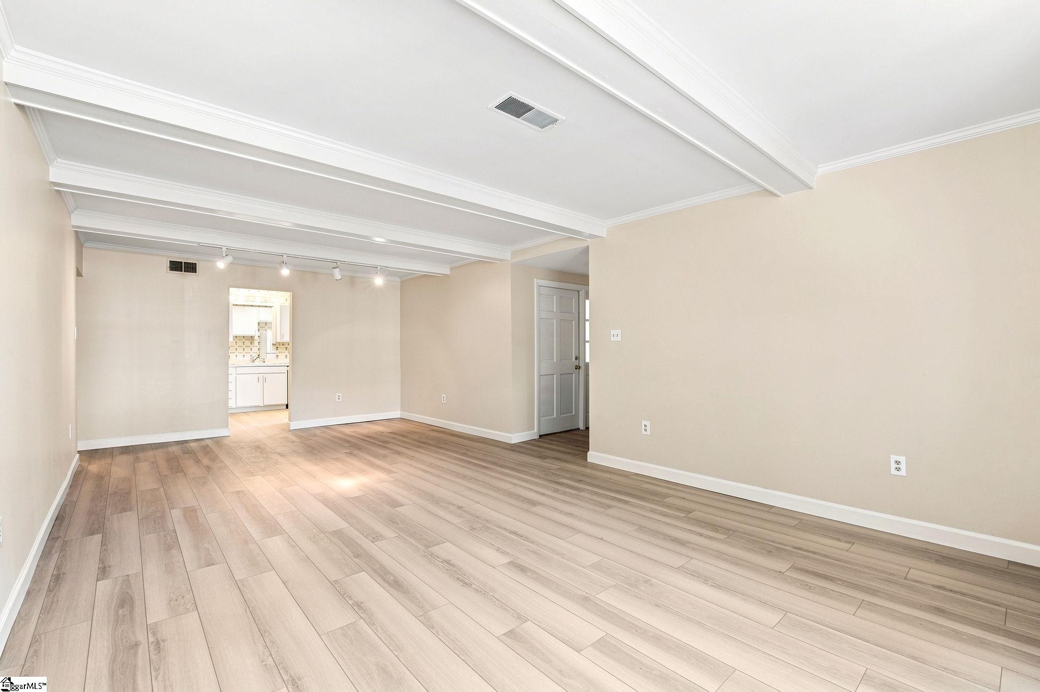 925 Cleveland Street Property Photo 12