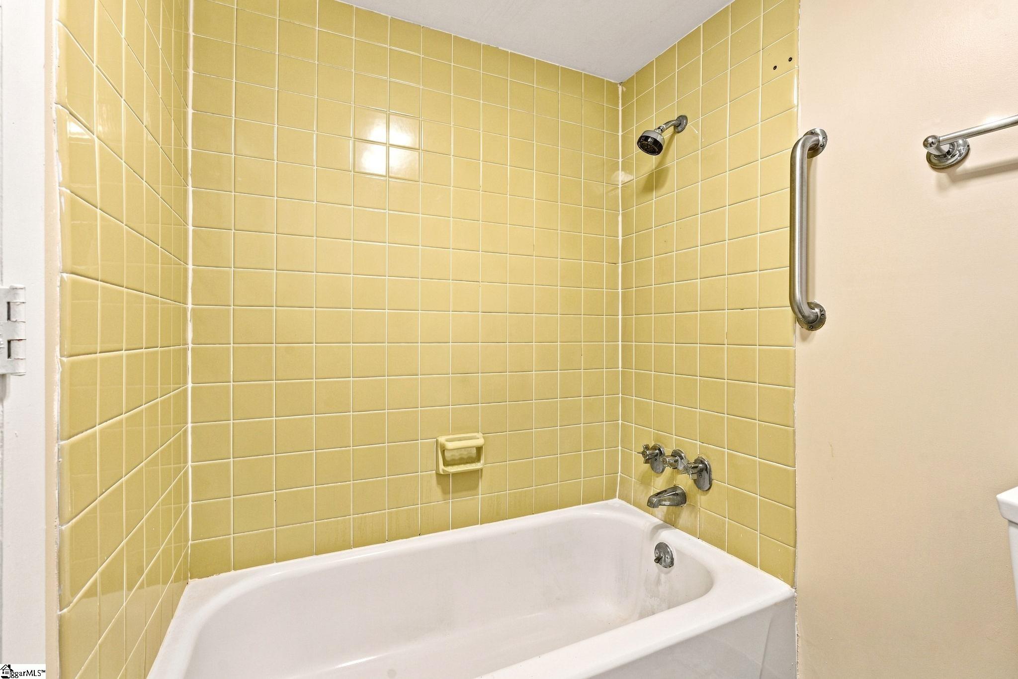925 Cleveland Street Property Photo 27