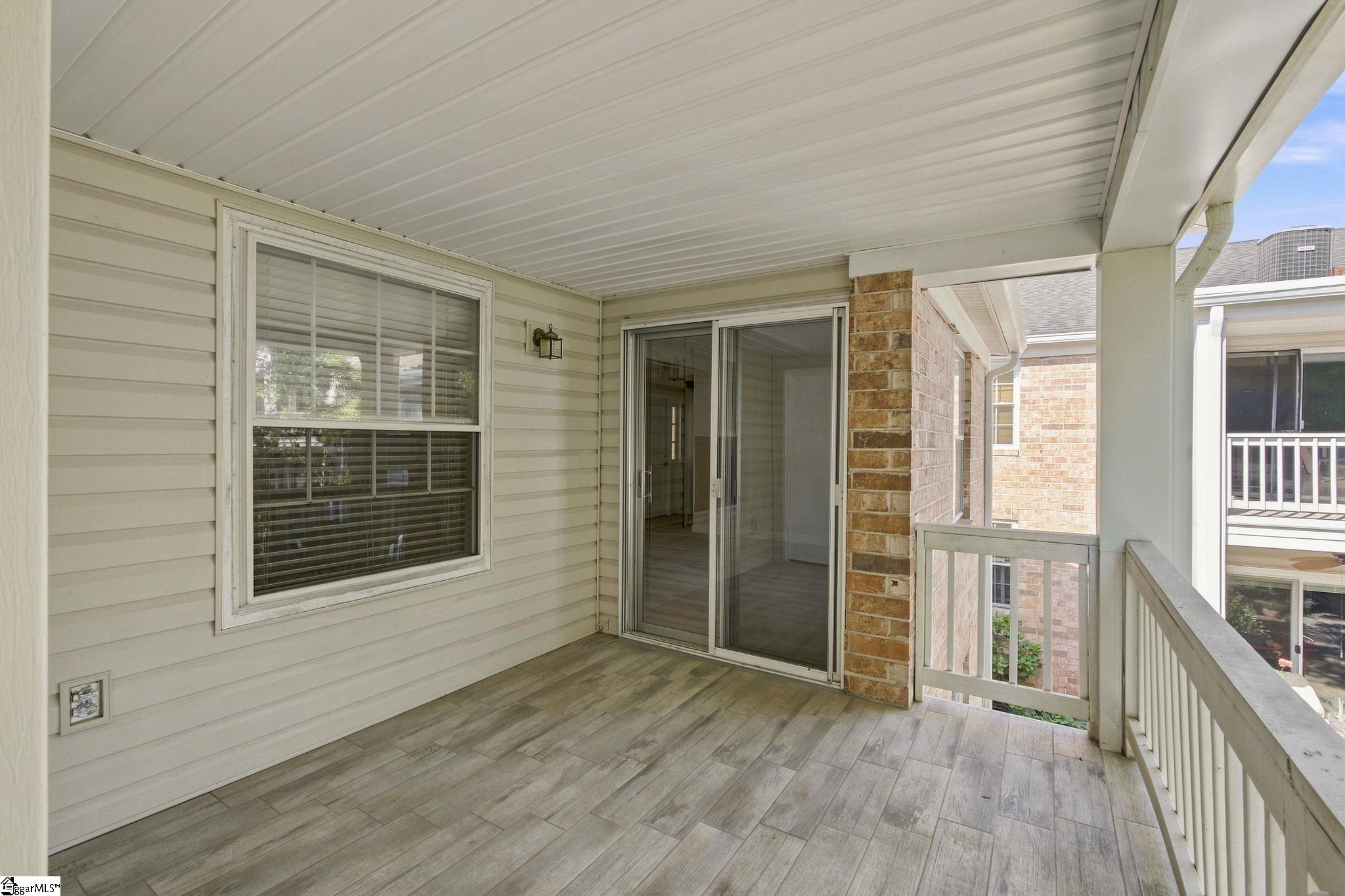 925 Cleveland Street Property Photo 32