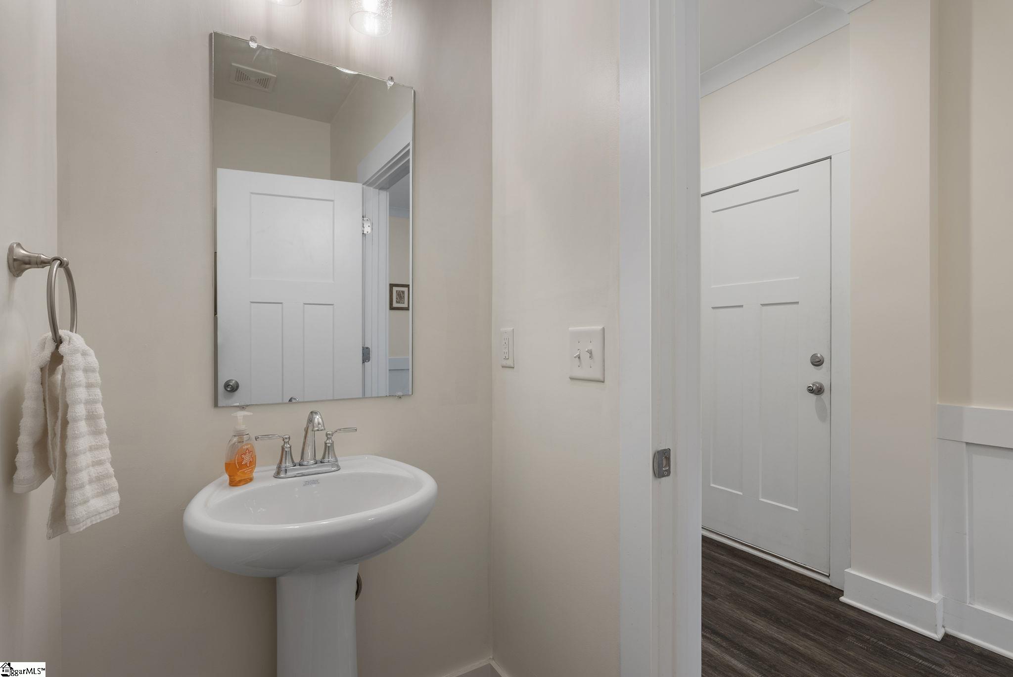 100 Grey Oak Trail Property Photo 21