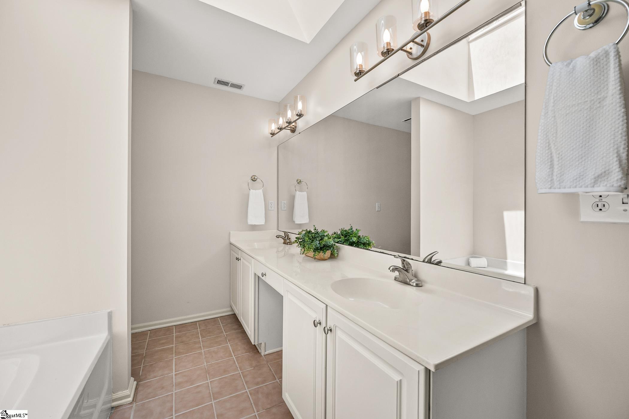 13 Donegal Court Property Photo 16