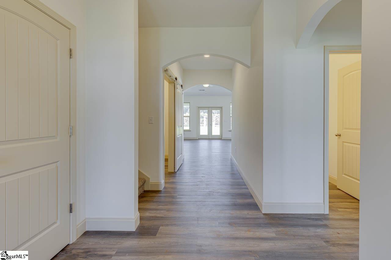 106 Old Glory Court Property Photo 6