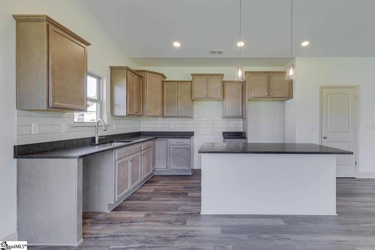106 Old Glory Court Property Photo 16