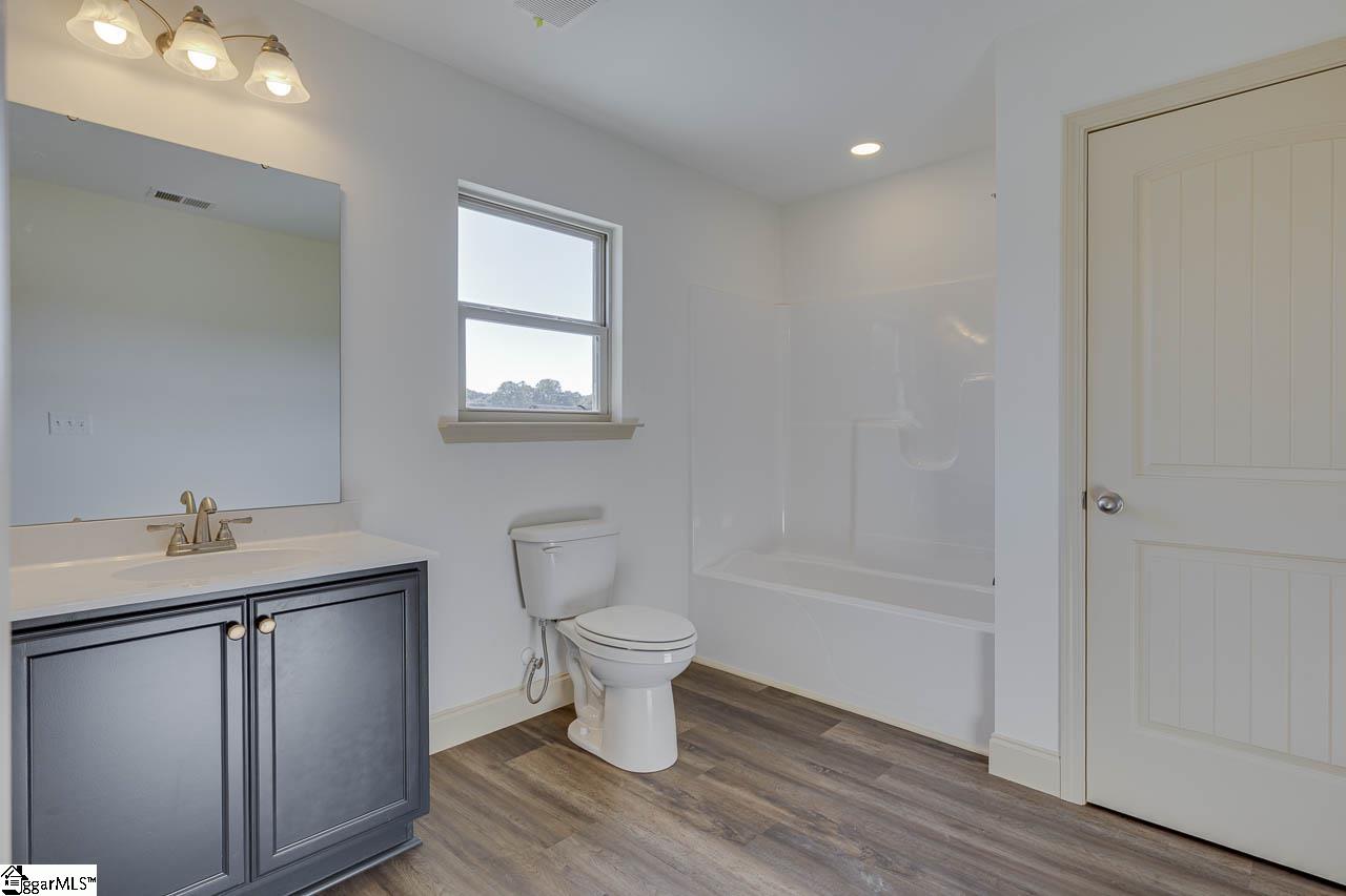 106 Old Glory Court Property Photo 34