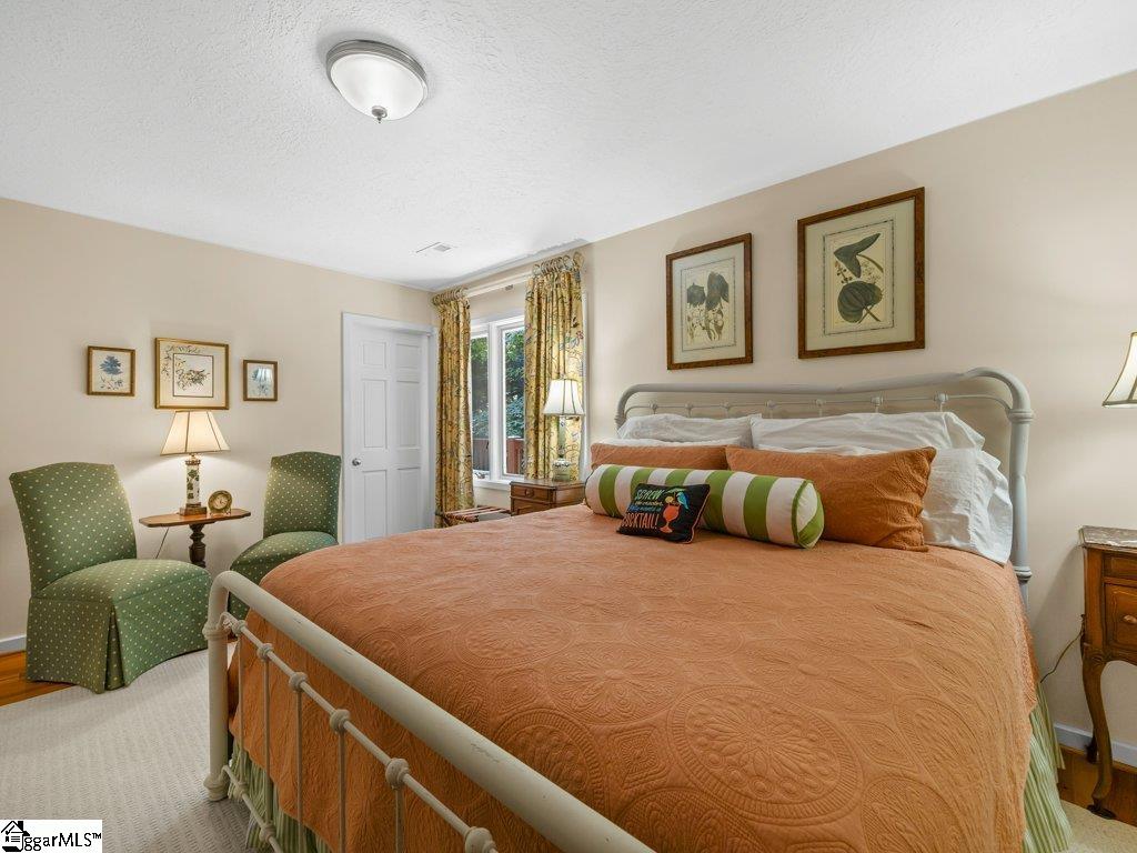 1522 W Lakeshore Drive Property Photo 22