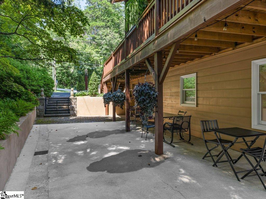 1522 W Lakeshore Drive Property Photo 41