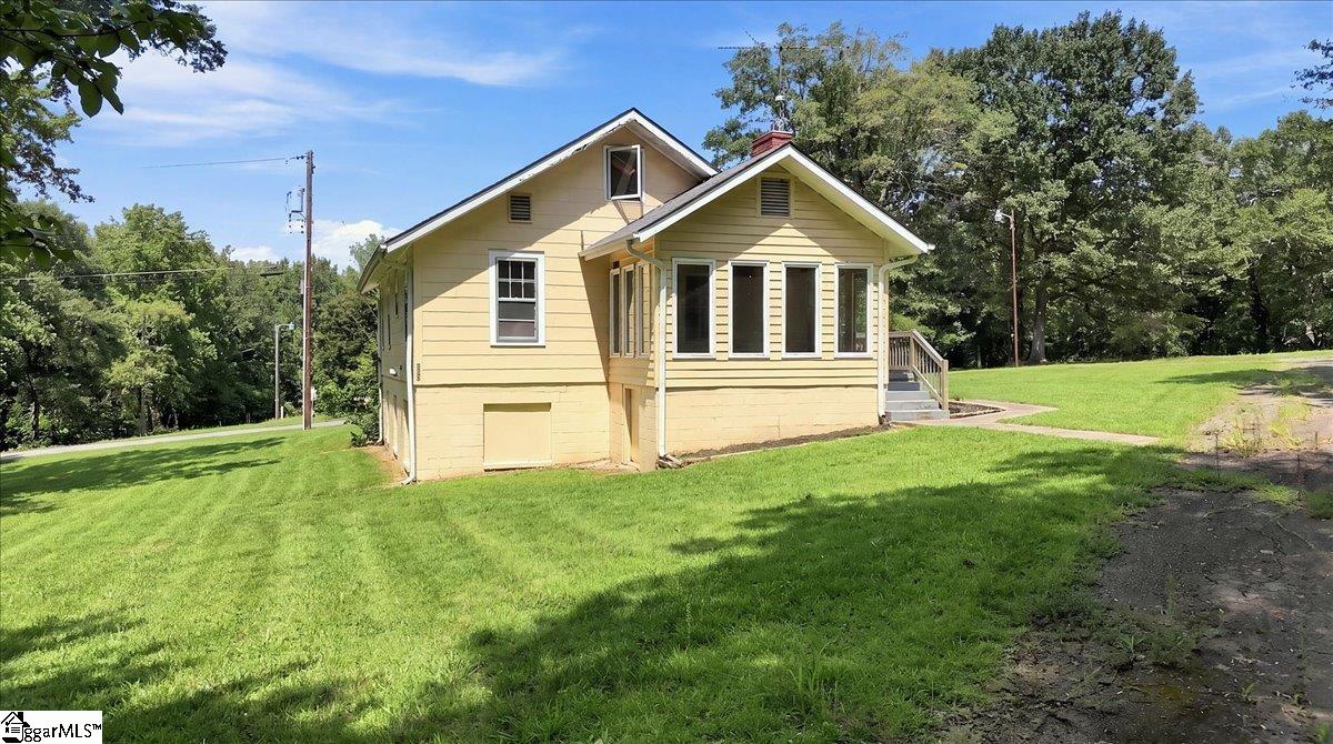 210/220 Willow Street Property Photo 10