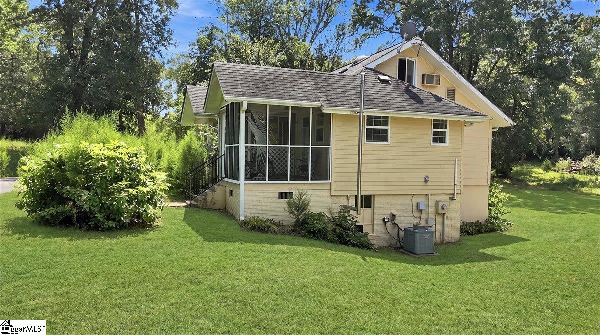 210/220 Willow Street Property Photo 11