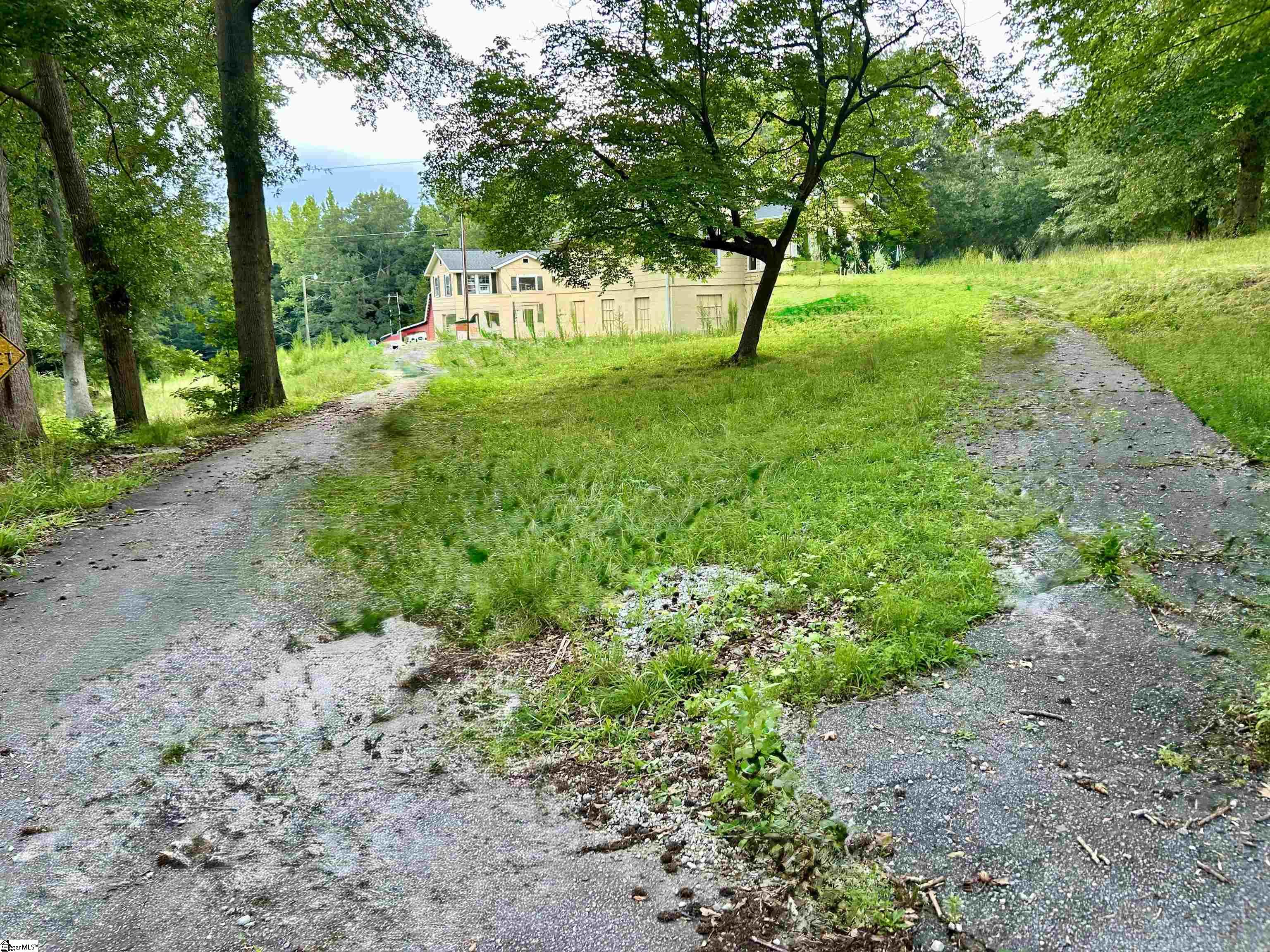 210/220 Willow Street Property Photo 14