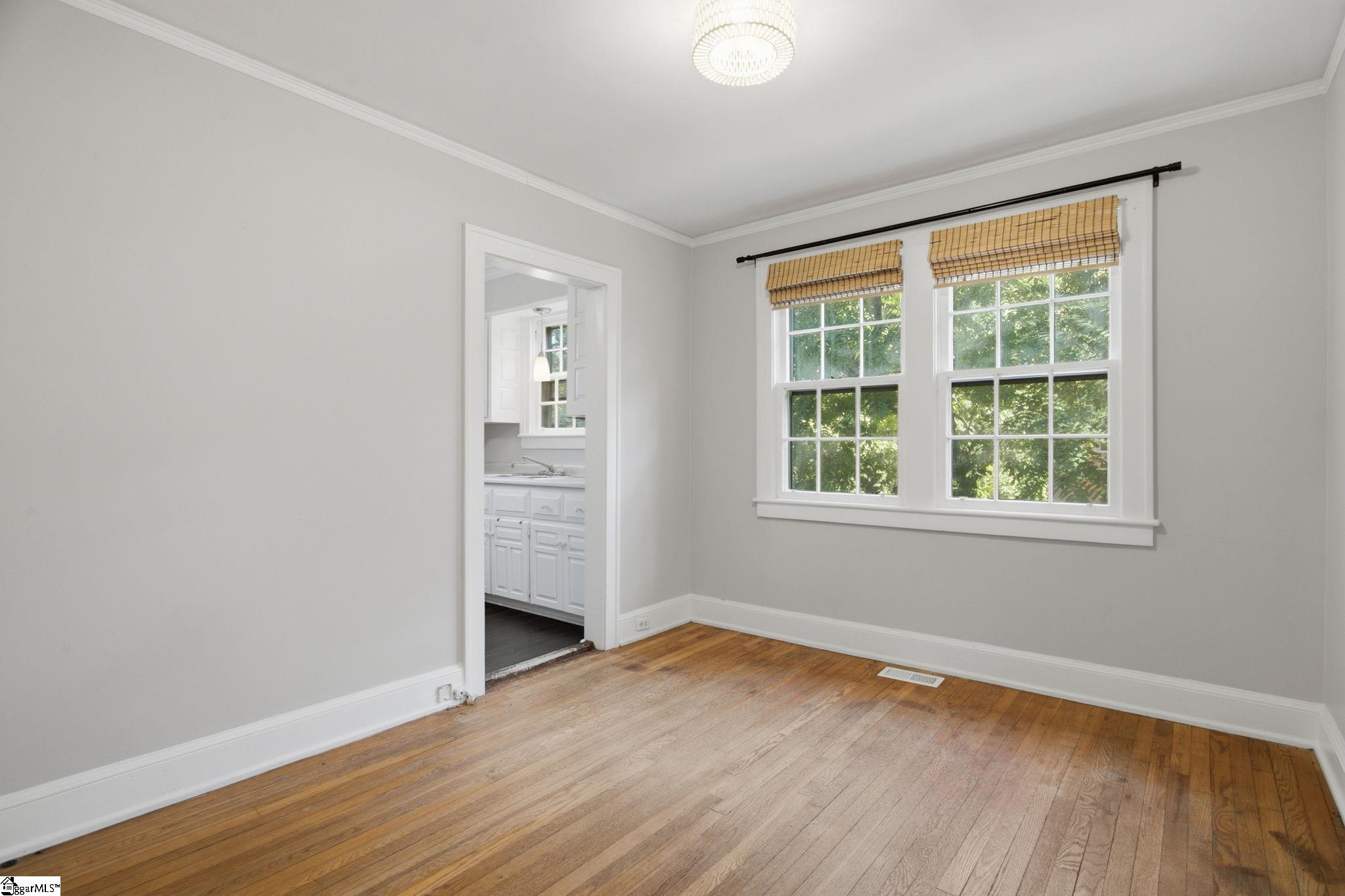 316 Melville Avenue Property Photo 7
