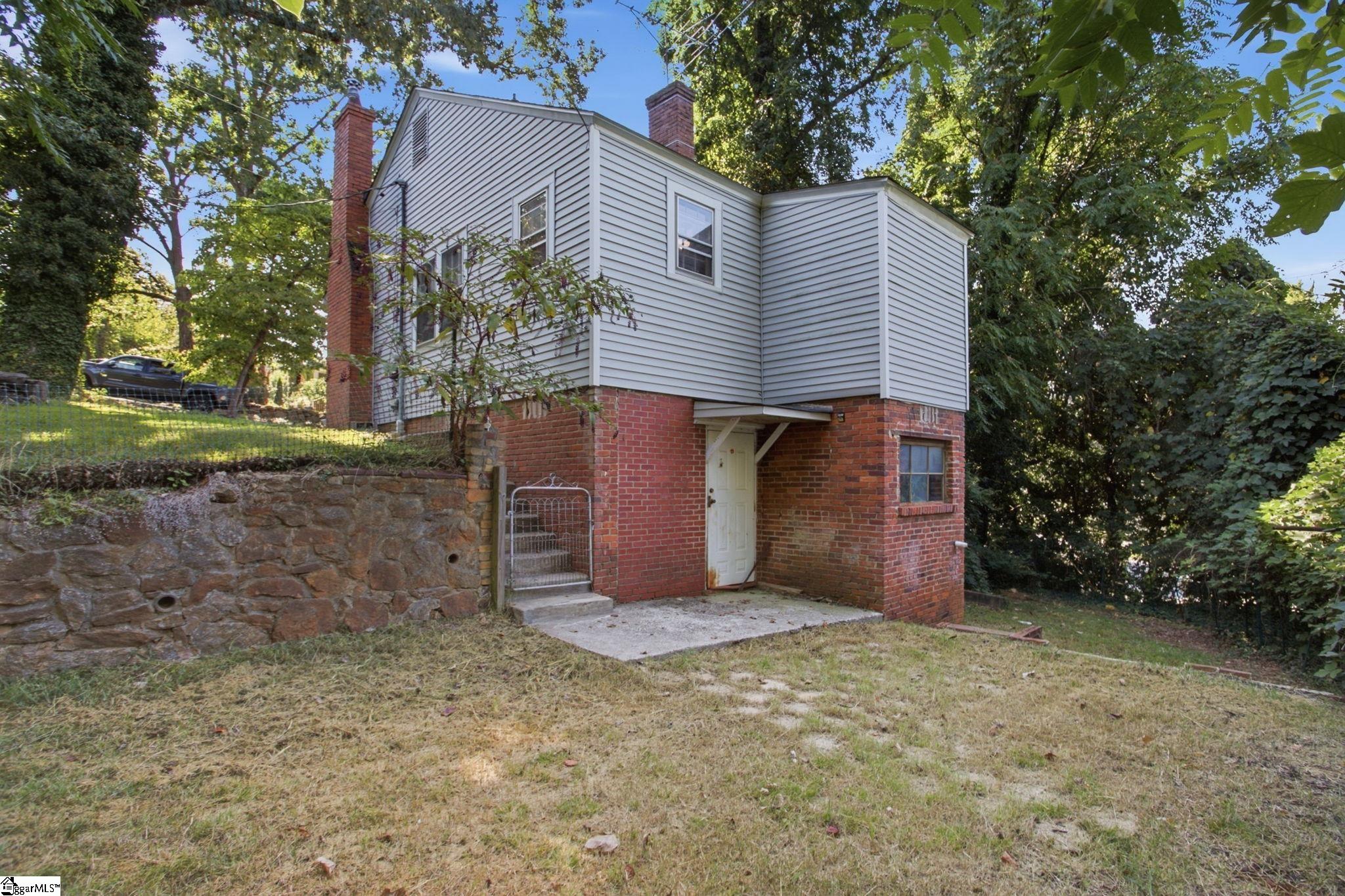 316 Melville Avenue Property Photo 19