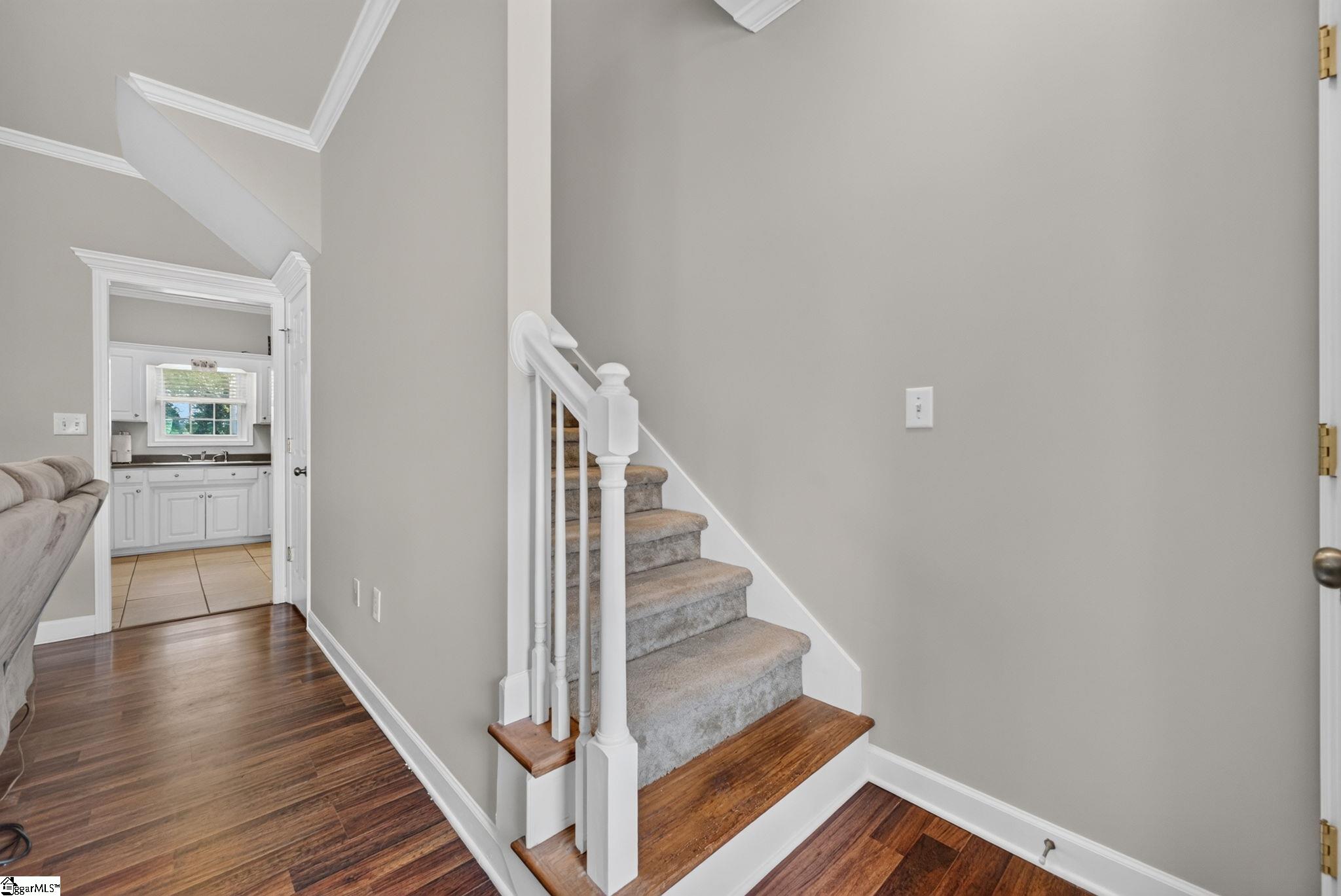 433 Rexford Drive Property Photo 13