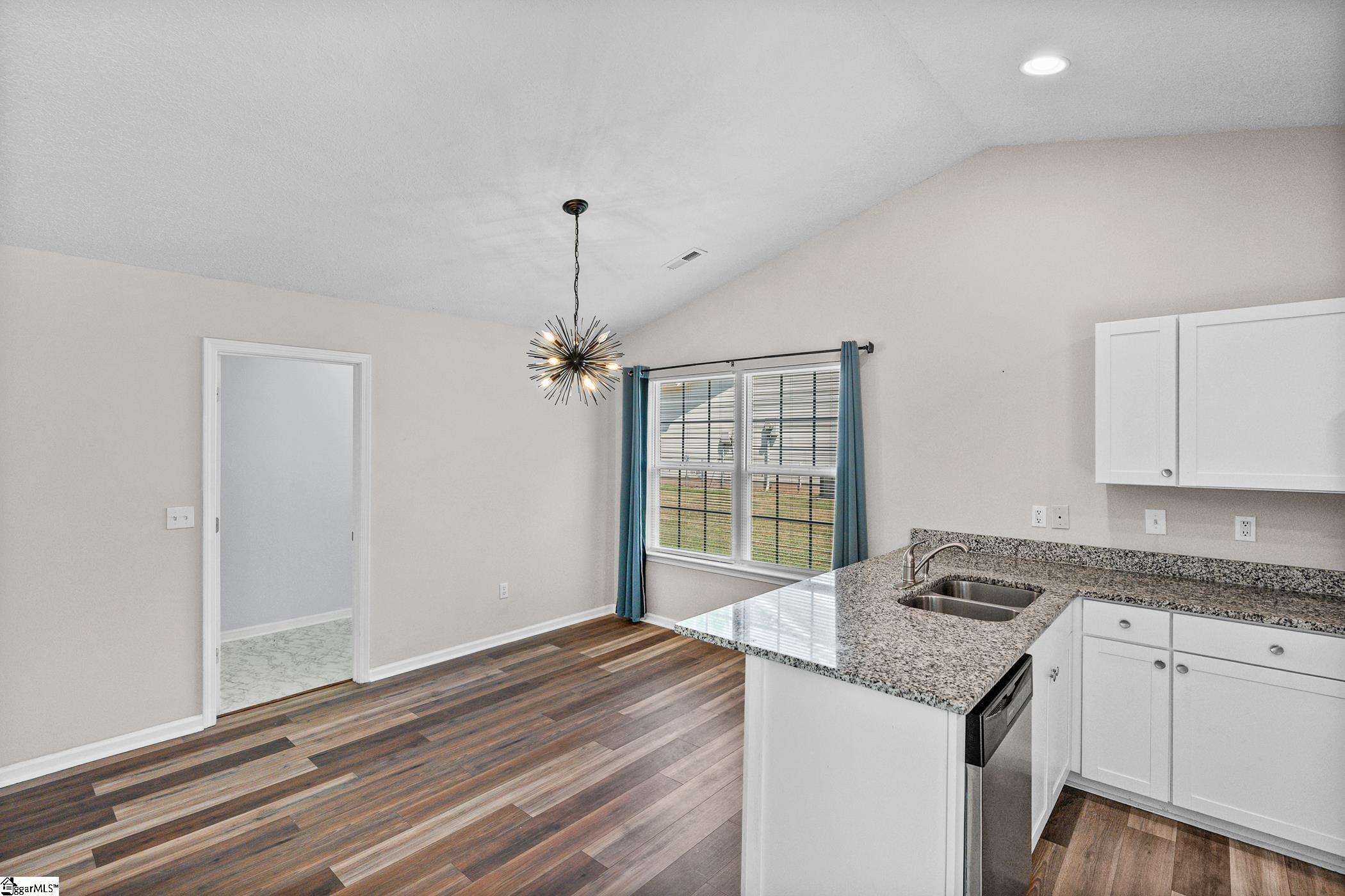200 Mcconnell Road Property Photo 9