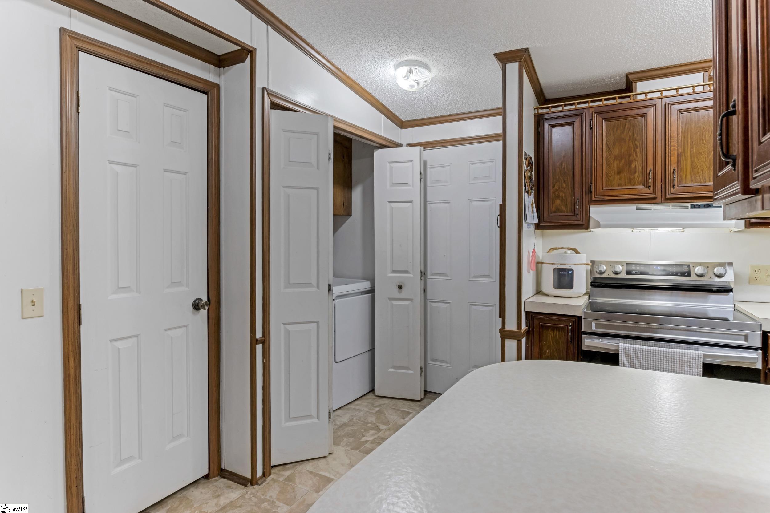 181 White Road Property Photo 14