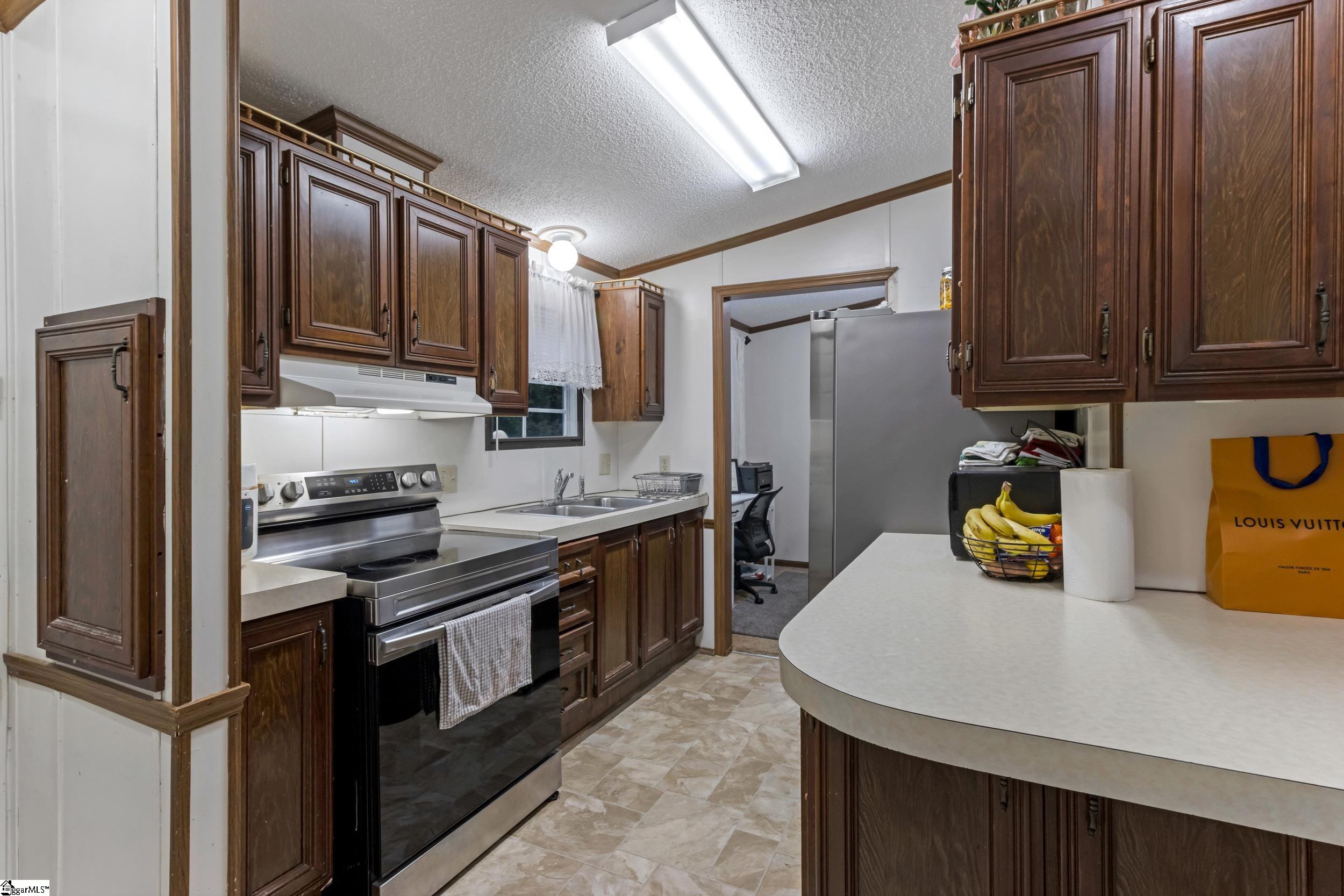 181 White Road Property Photo 15