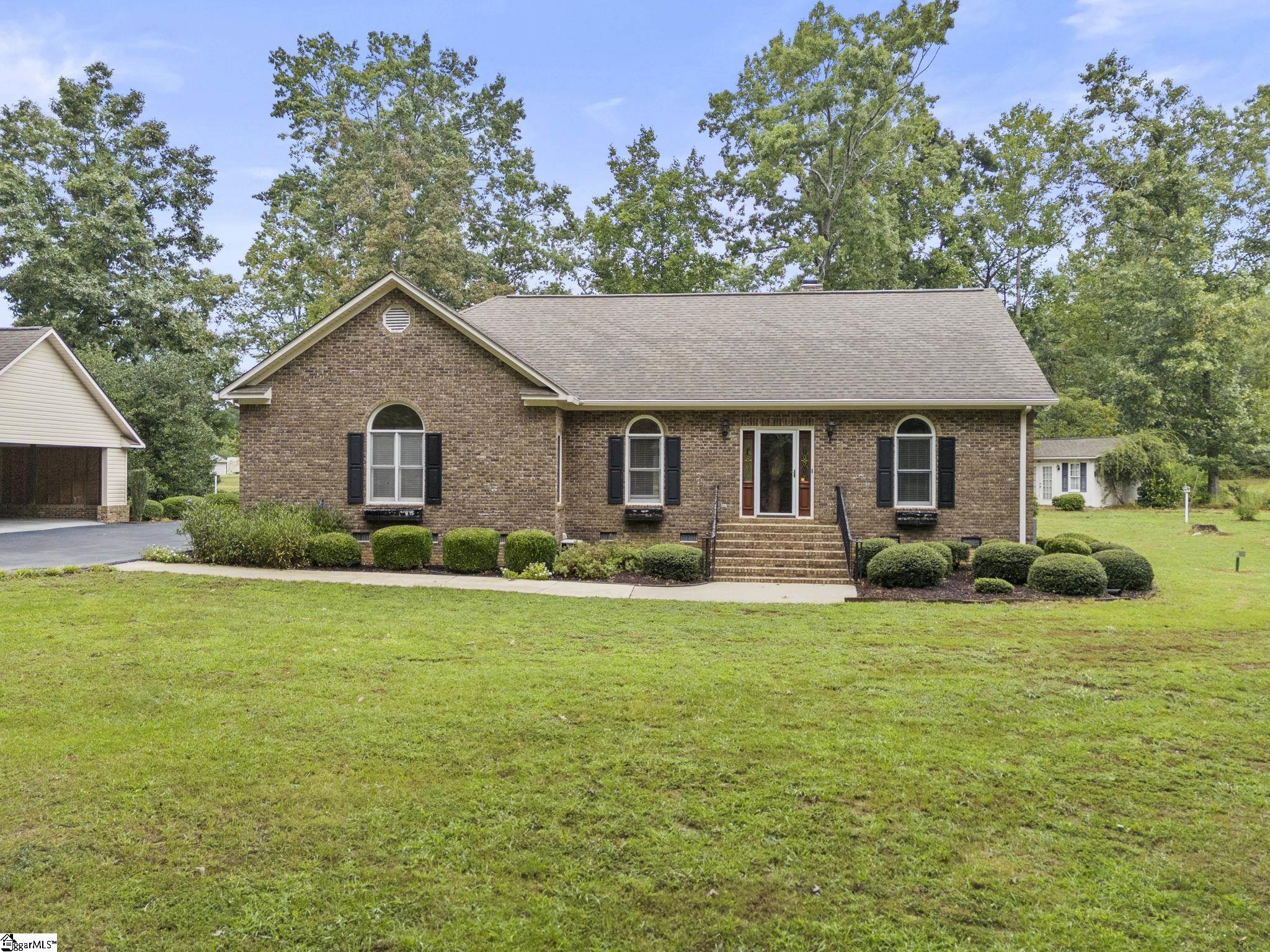 225 Plantation Lane Property Photo 1