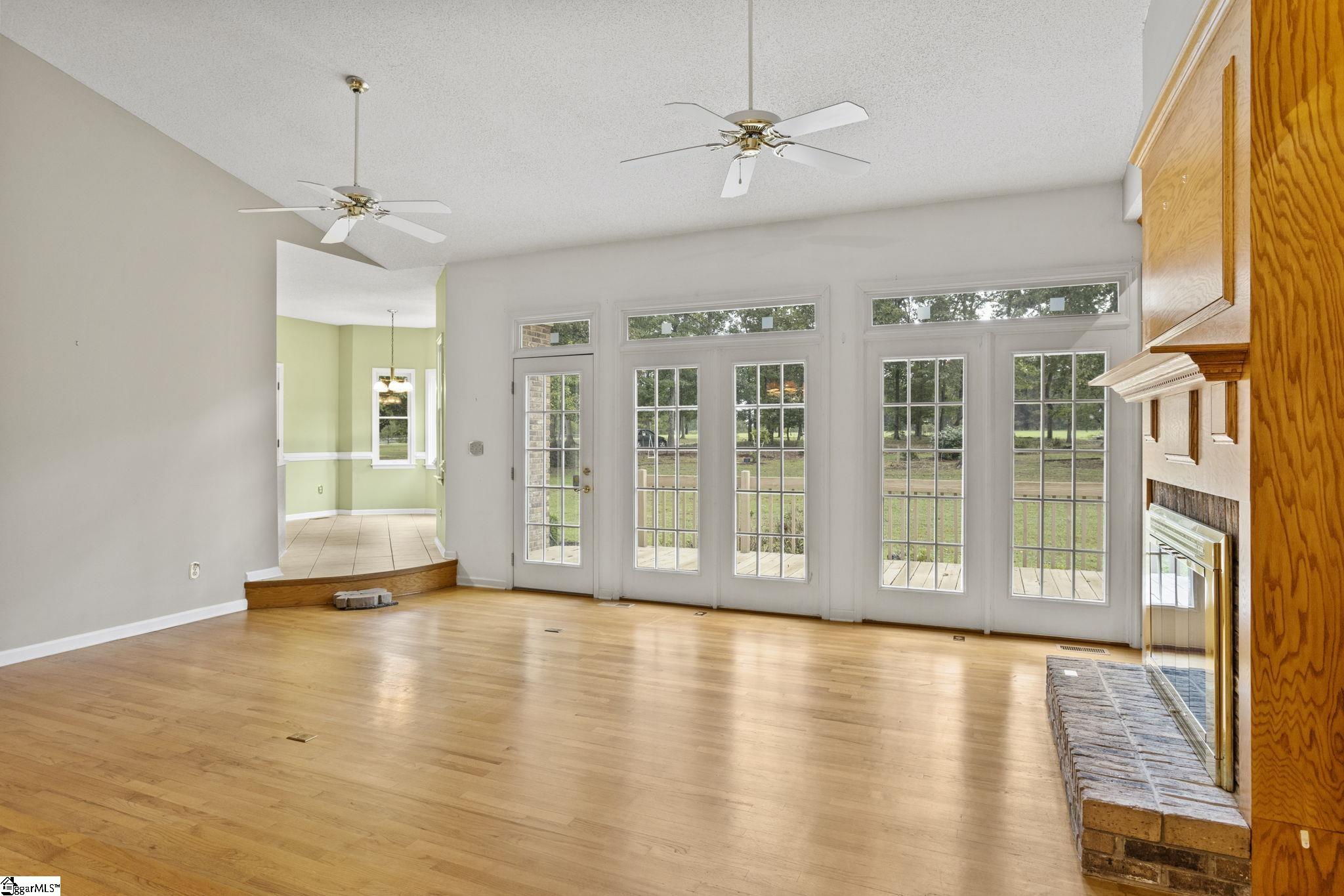 225 Plantation Lane Property Photo 4
