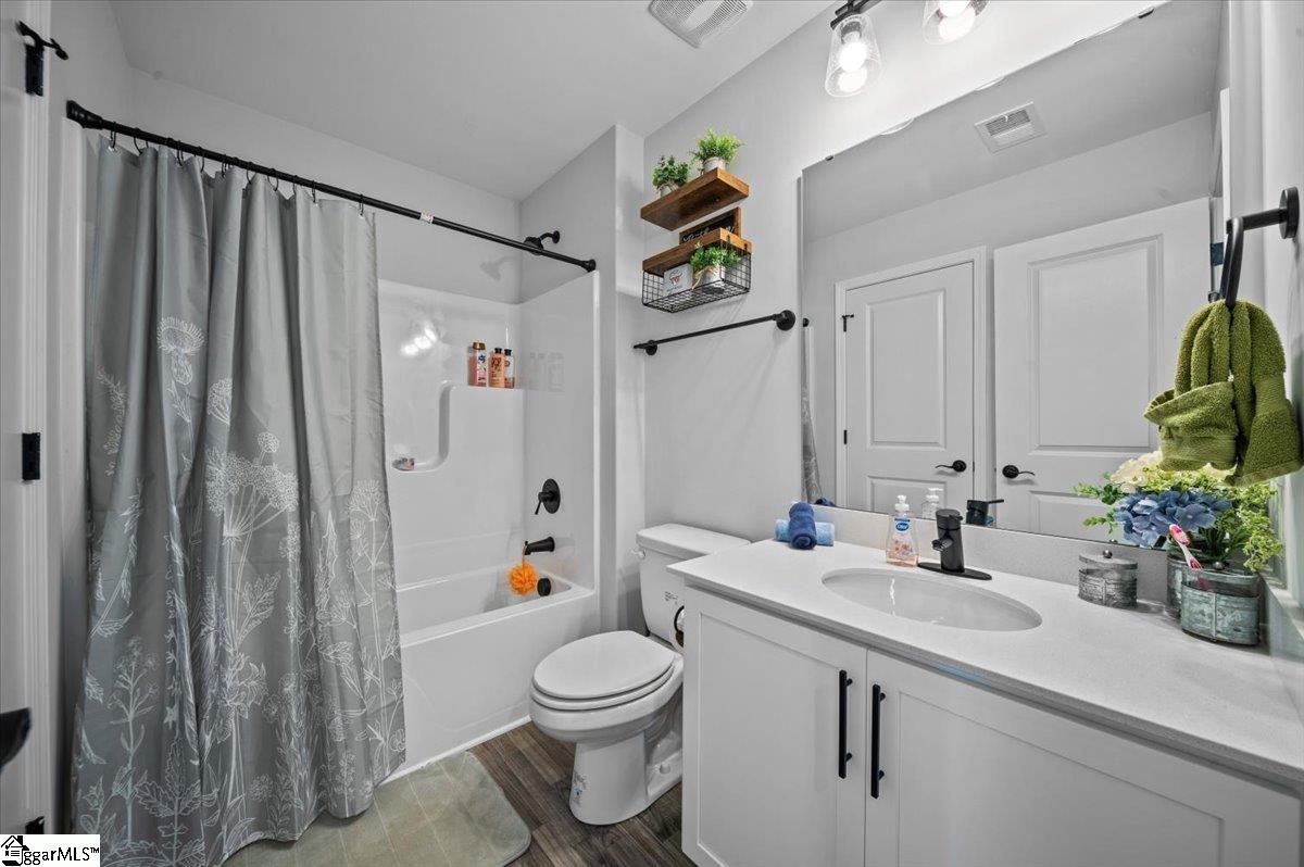 1321 Wellton Place Property Photo 17