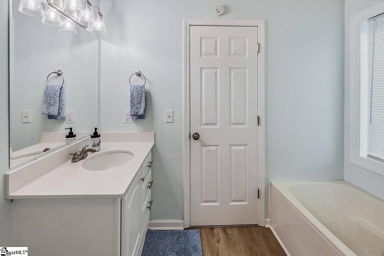 16 Fawndale Lane Property Photo 20