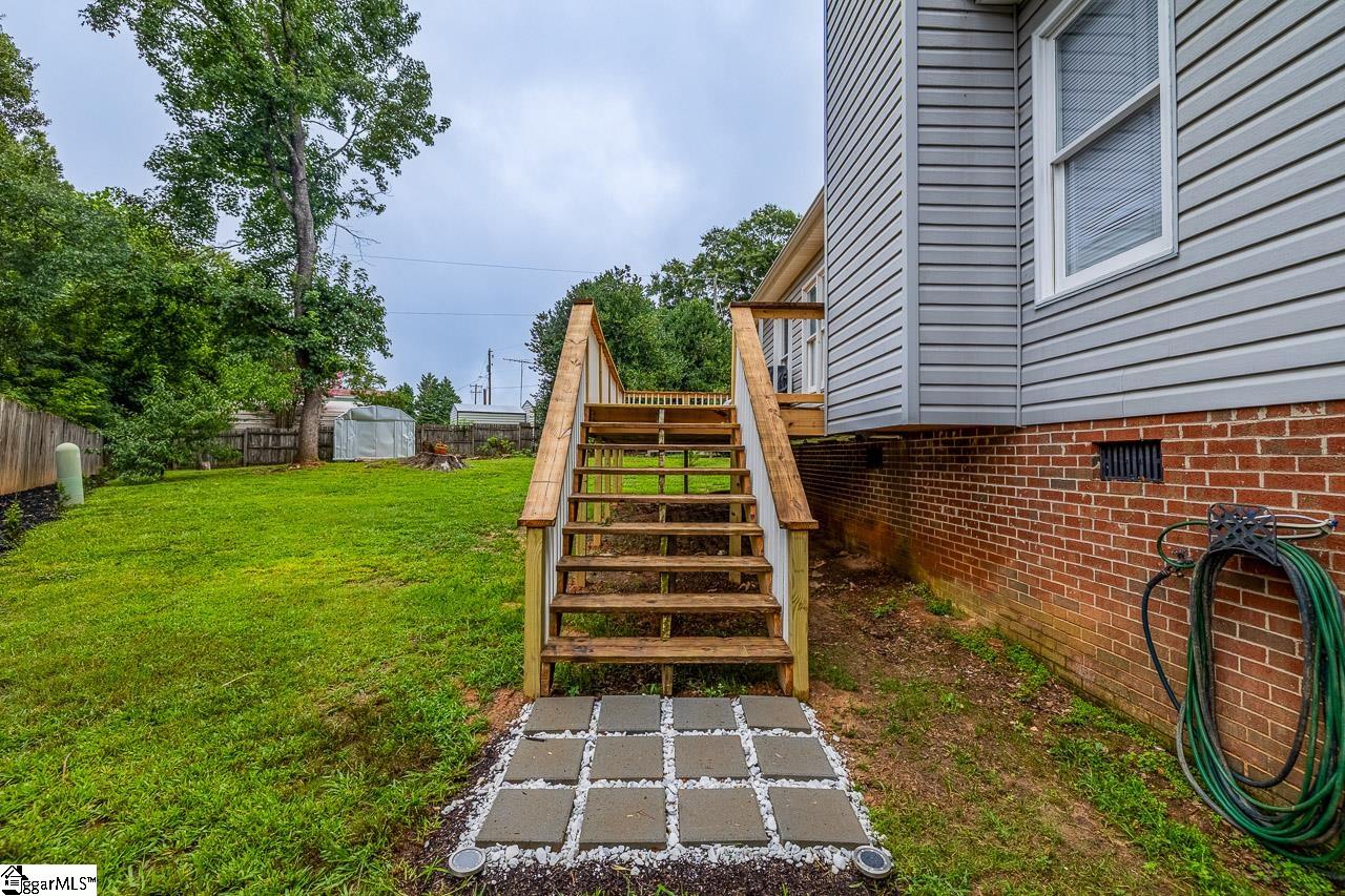 16 Fawndale Lane Property Photo 30