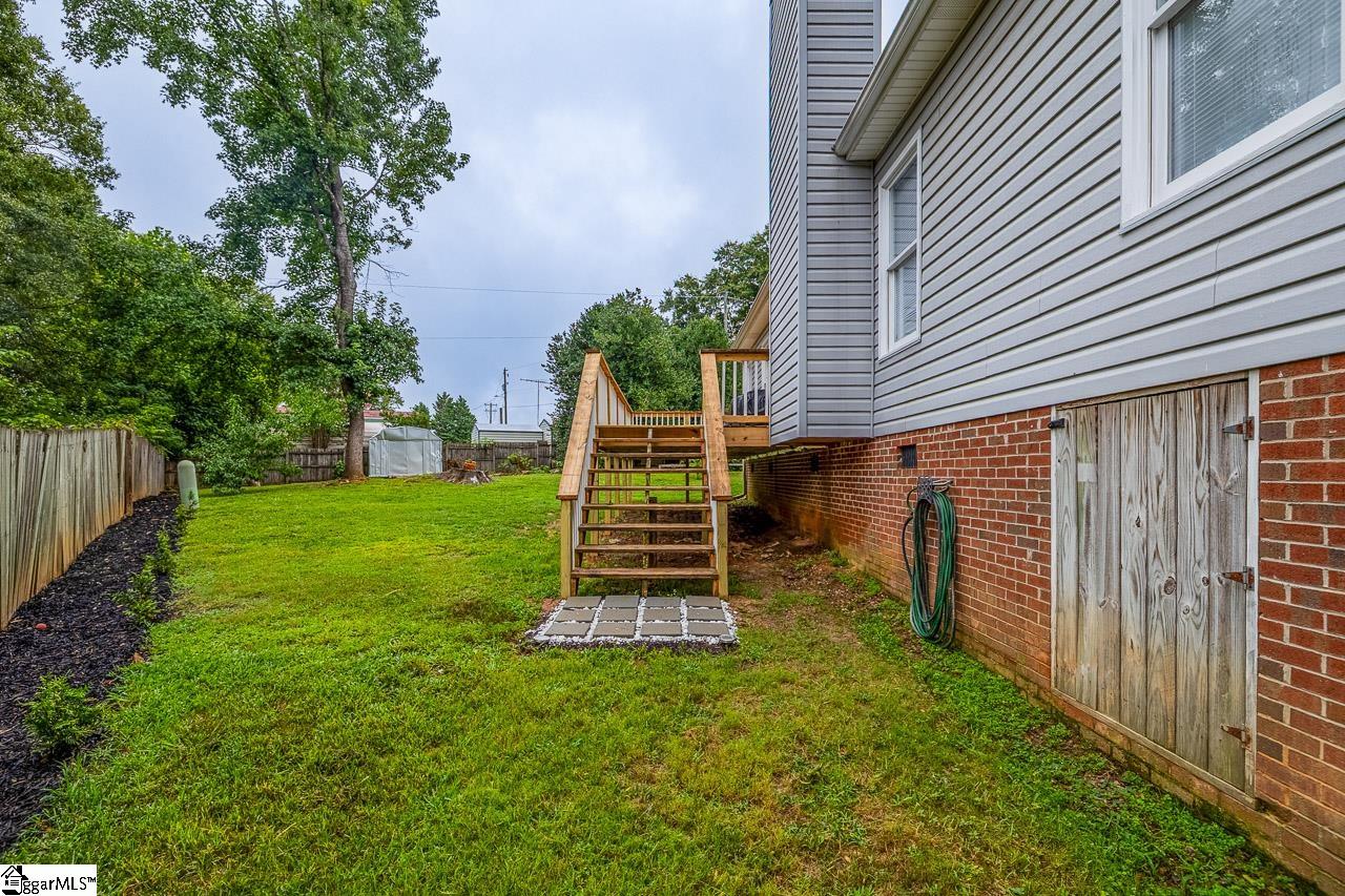 16 Fawndale Lane Property Photo 31