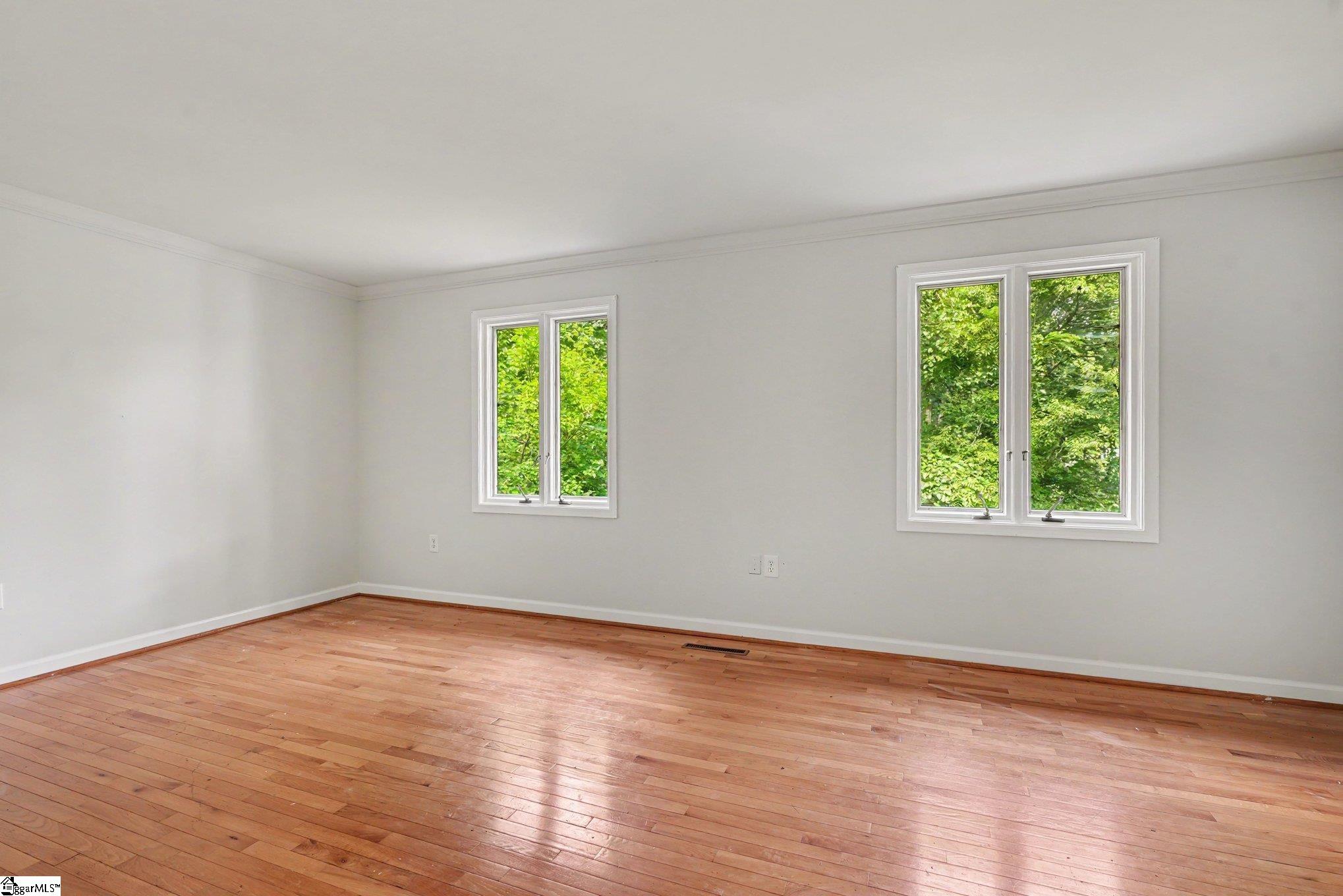 210 Lakeview Drive Property Photo 5