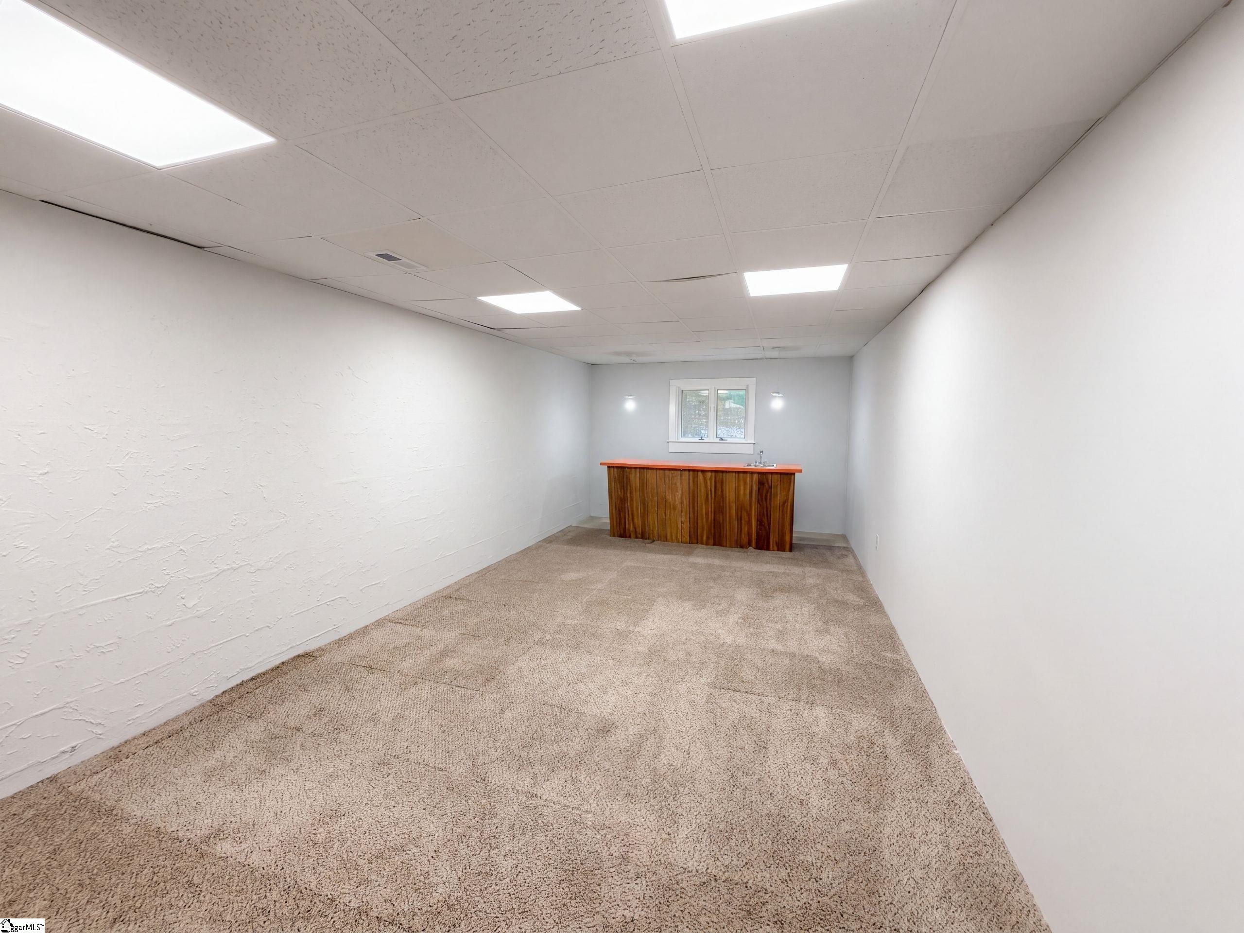 210 Lakeview Drive Property Photo 35