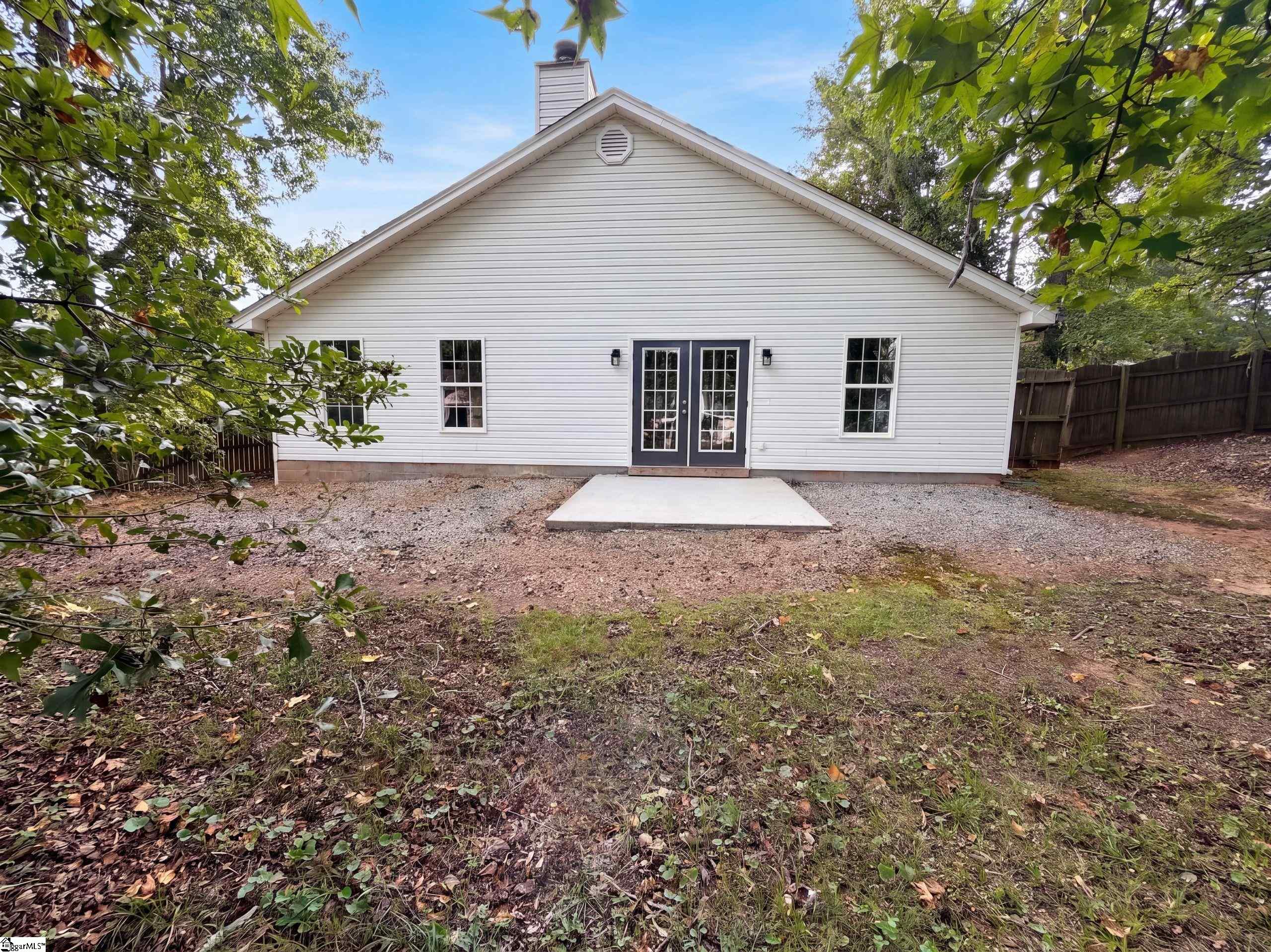 108 Woodcock Court Property Photo 5
