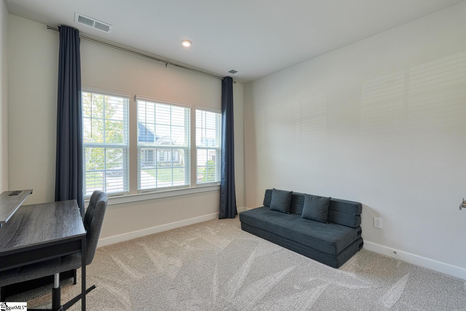 7044 Glass Court Property Photo 6
