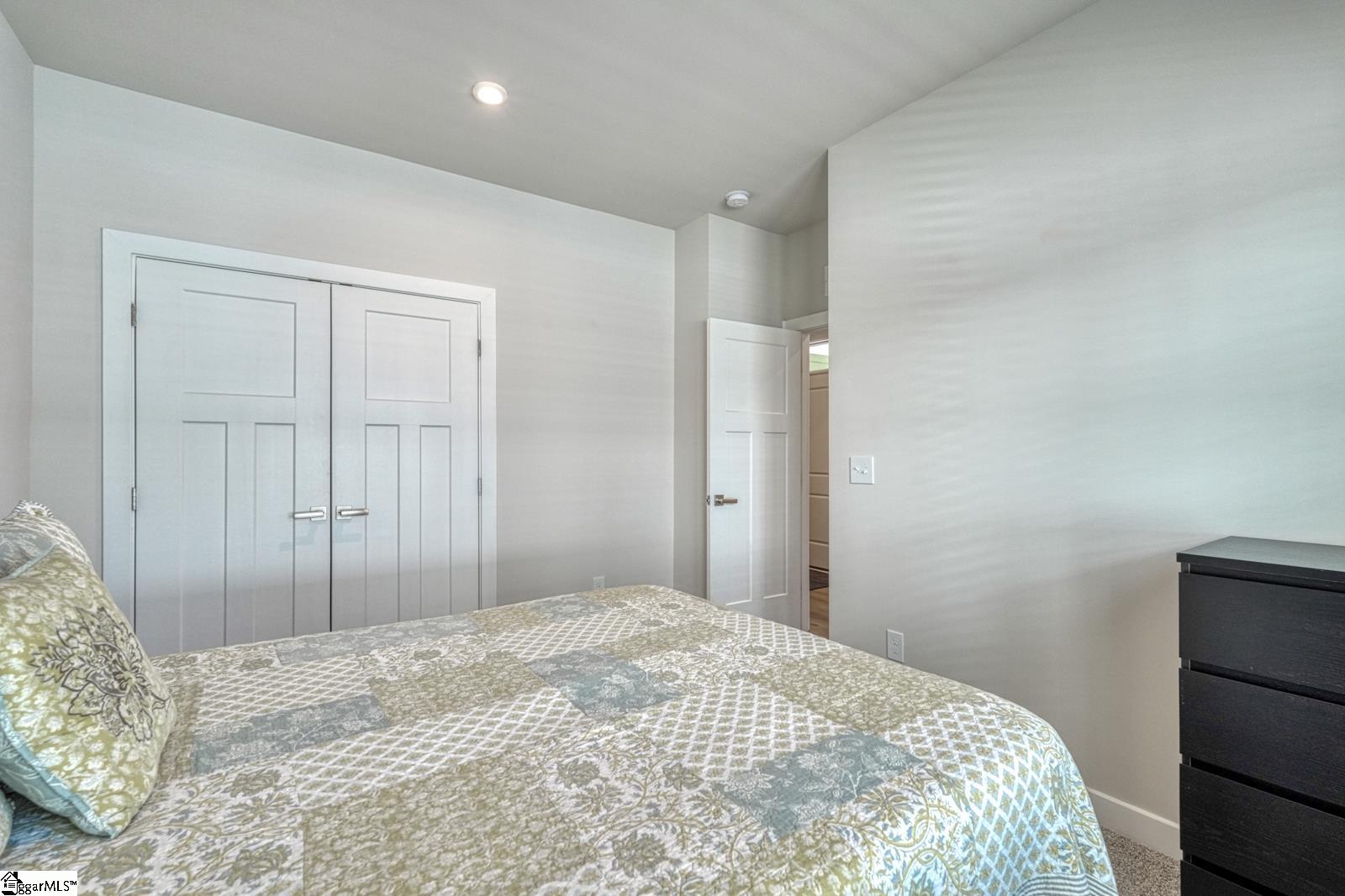 7044 Glass Court Property Photo 12