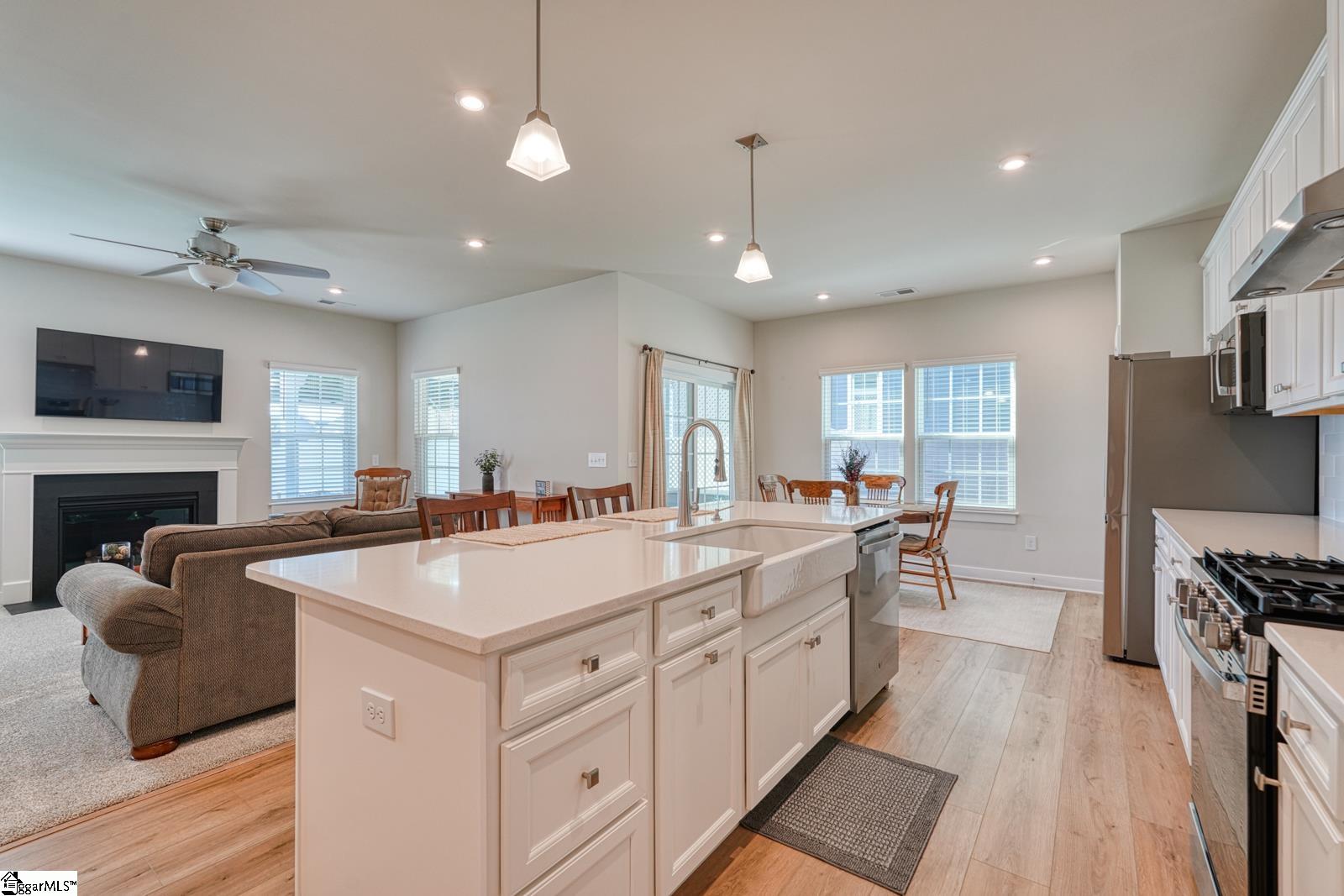 7044 Glass Court Property Photo 28