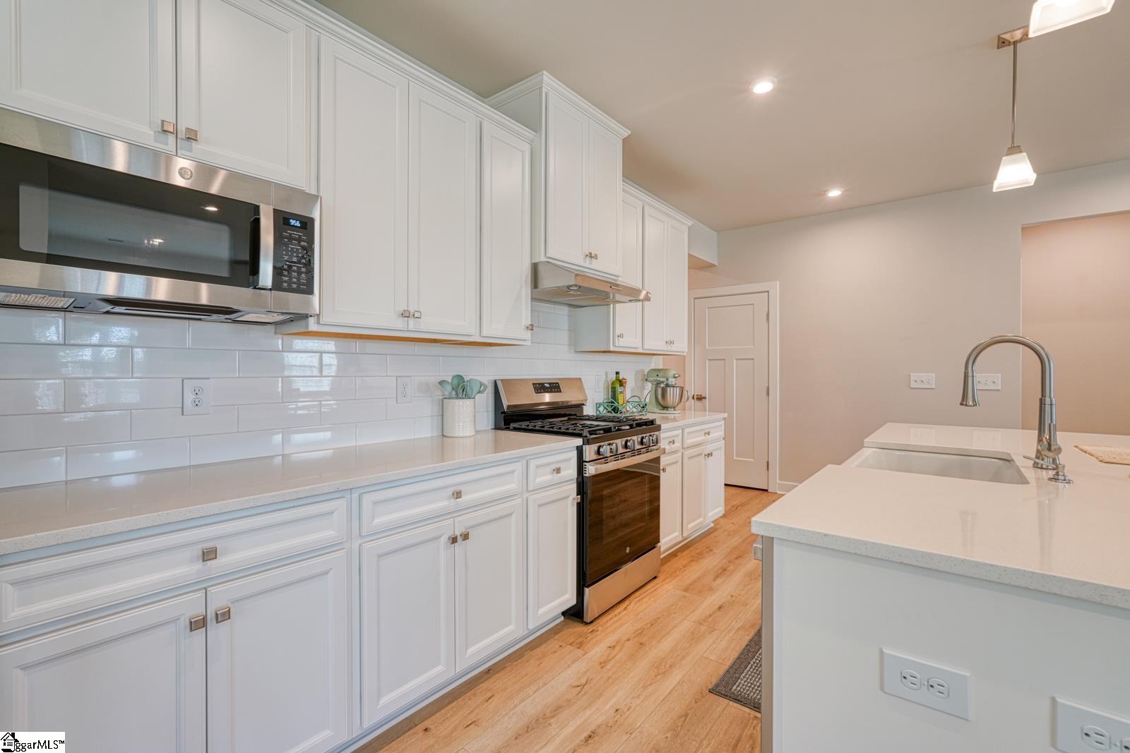 7044 Glass Court Property Photo 32