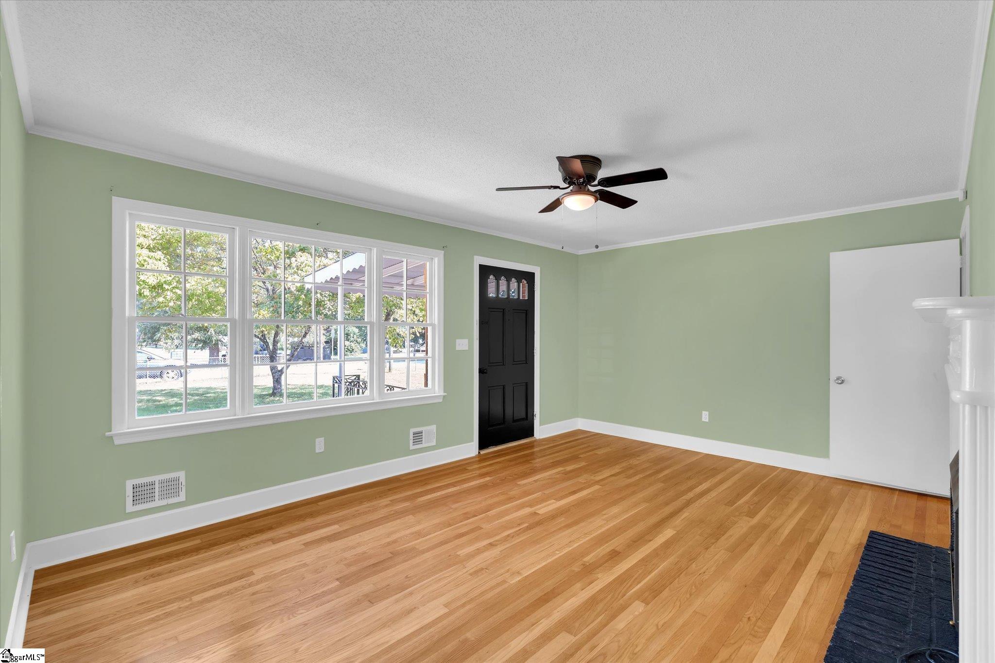 181 N Highway 150 Property Photo 6