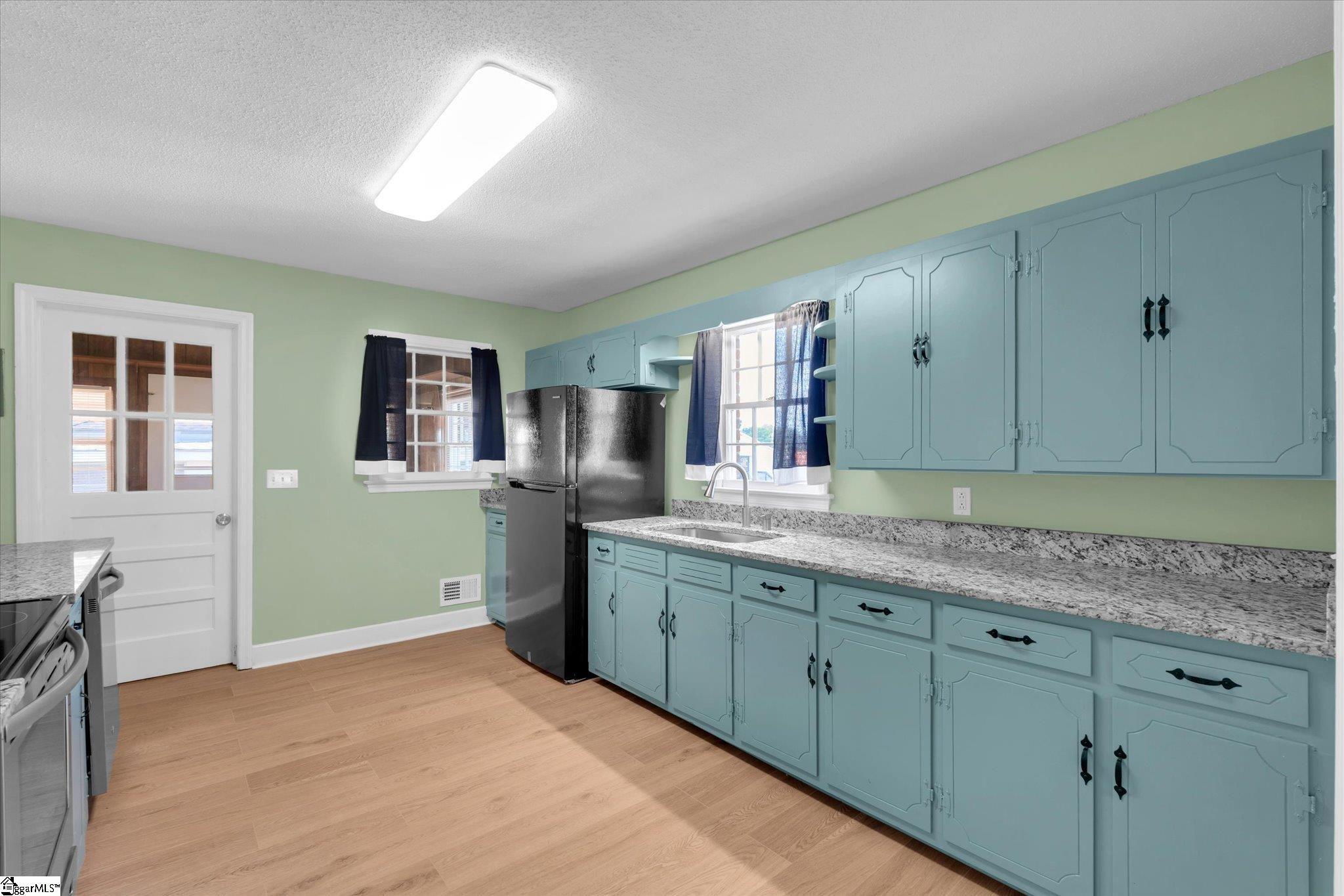 181 N Highway 150 Property Photo 10