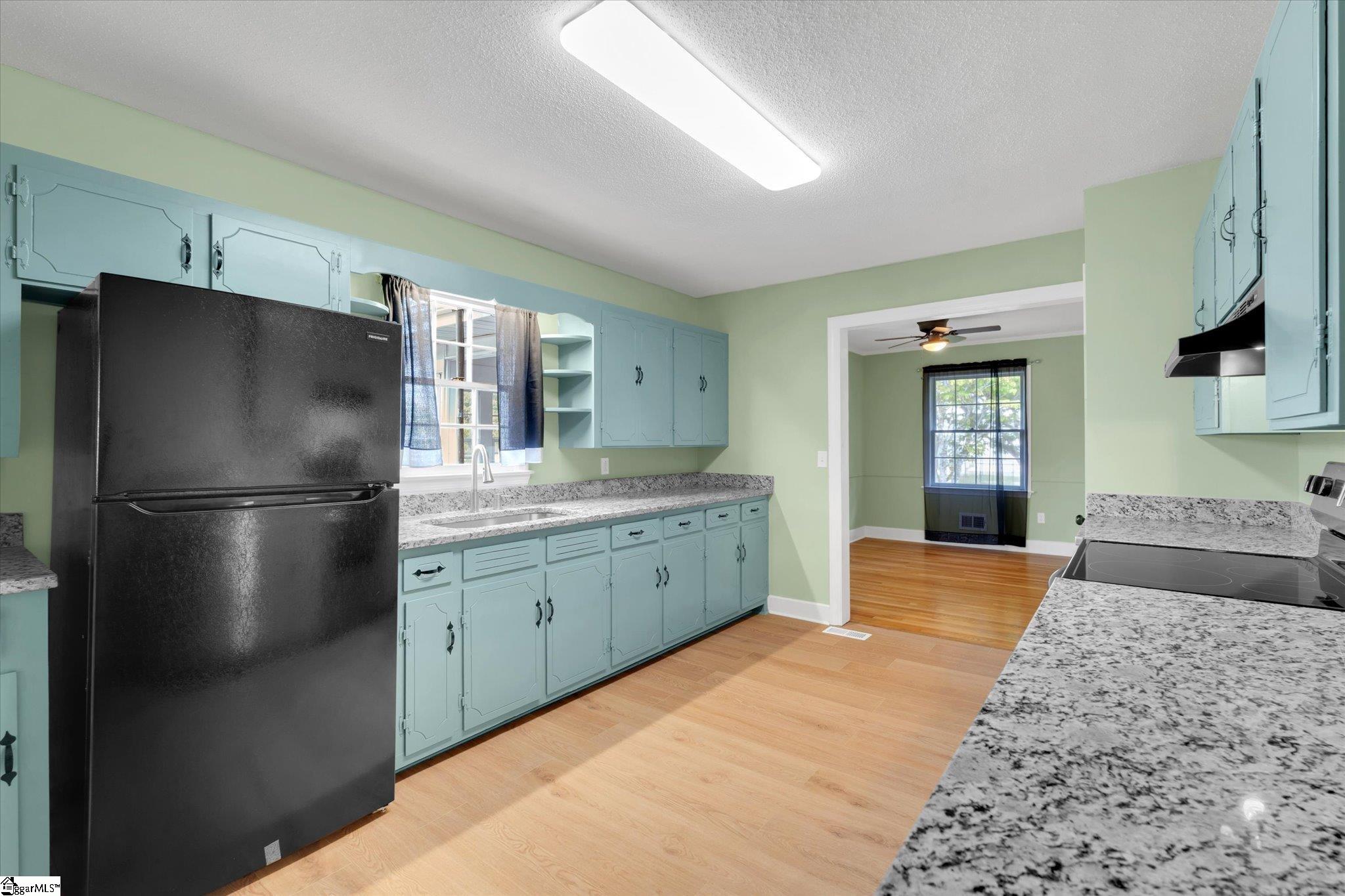 181 N Highway 150 Property Photo 12