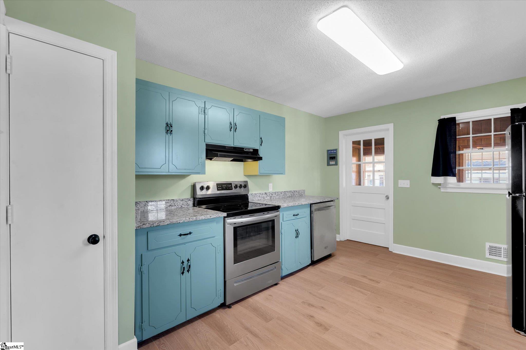 181 N Highway 150 Property Photo 14