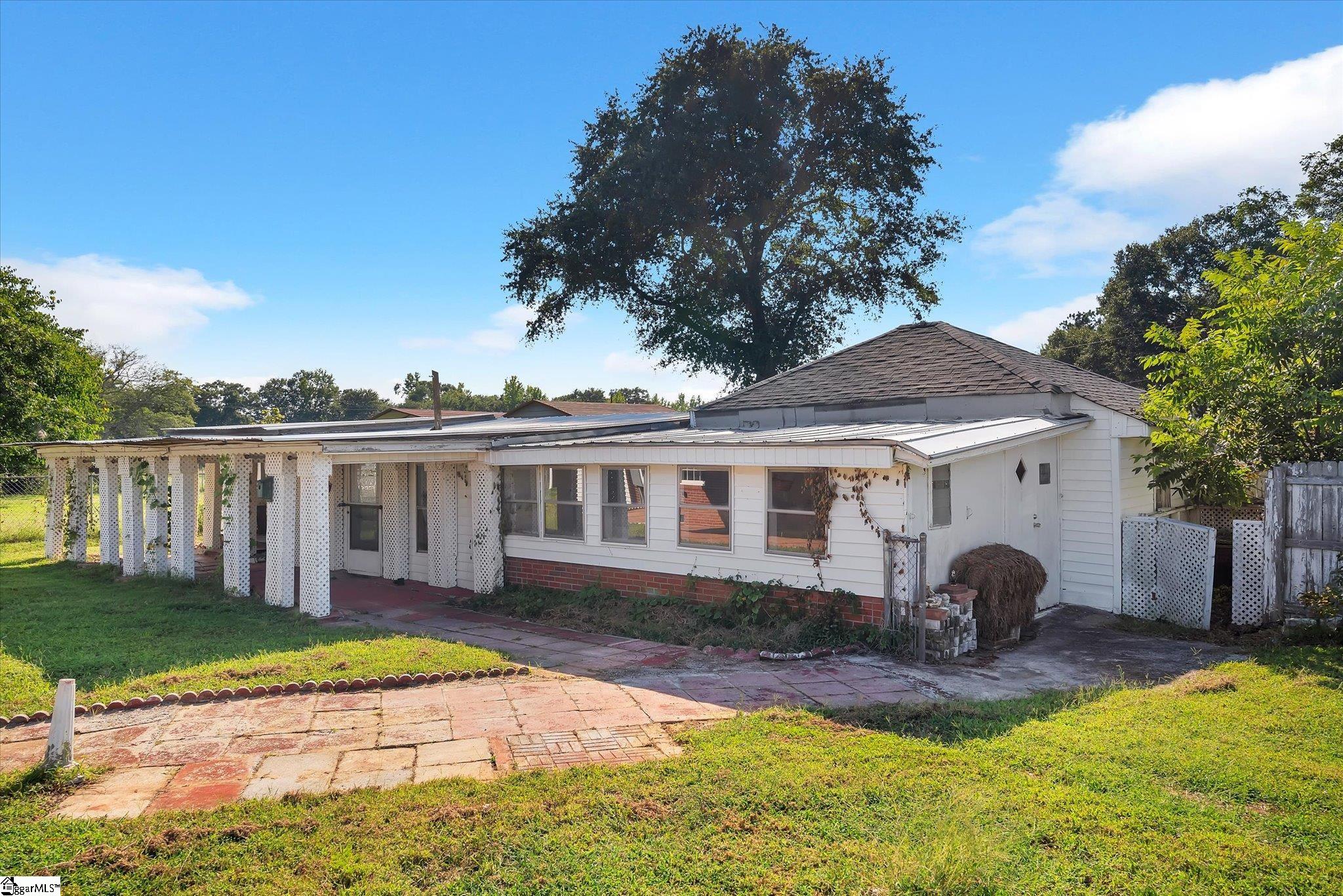181 N Highway 150 Property Photo 33
