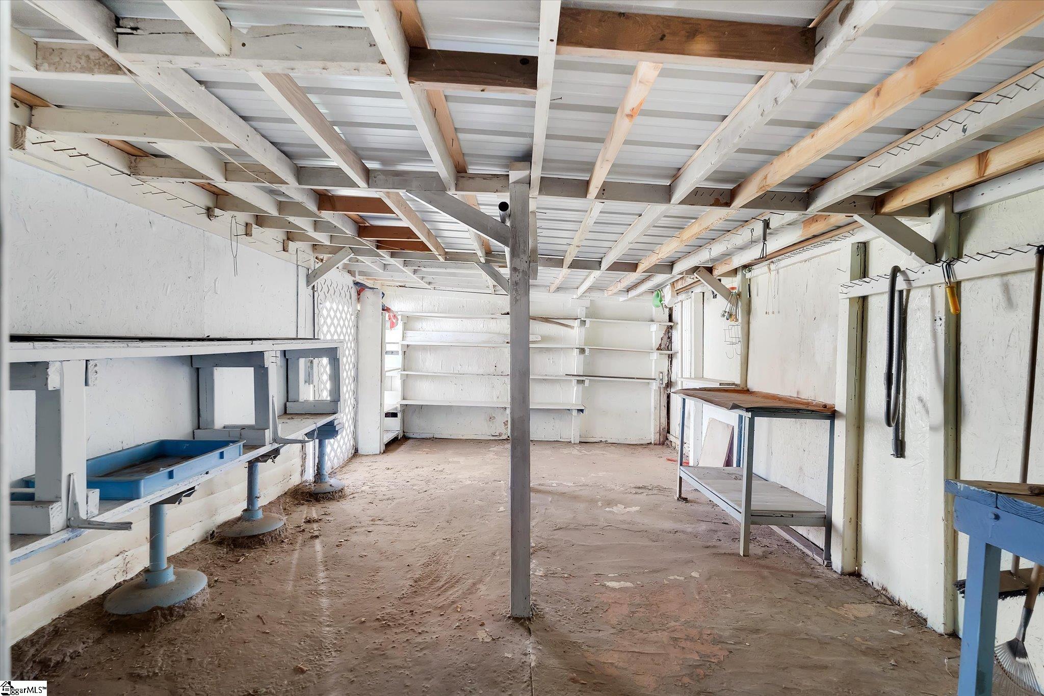 181 N Highway 150 Property Photo 37