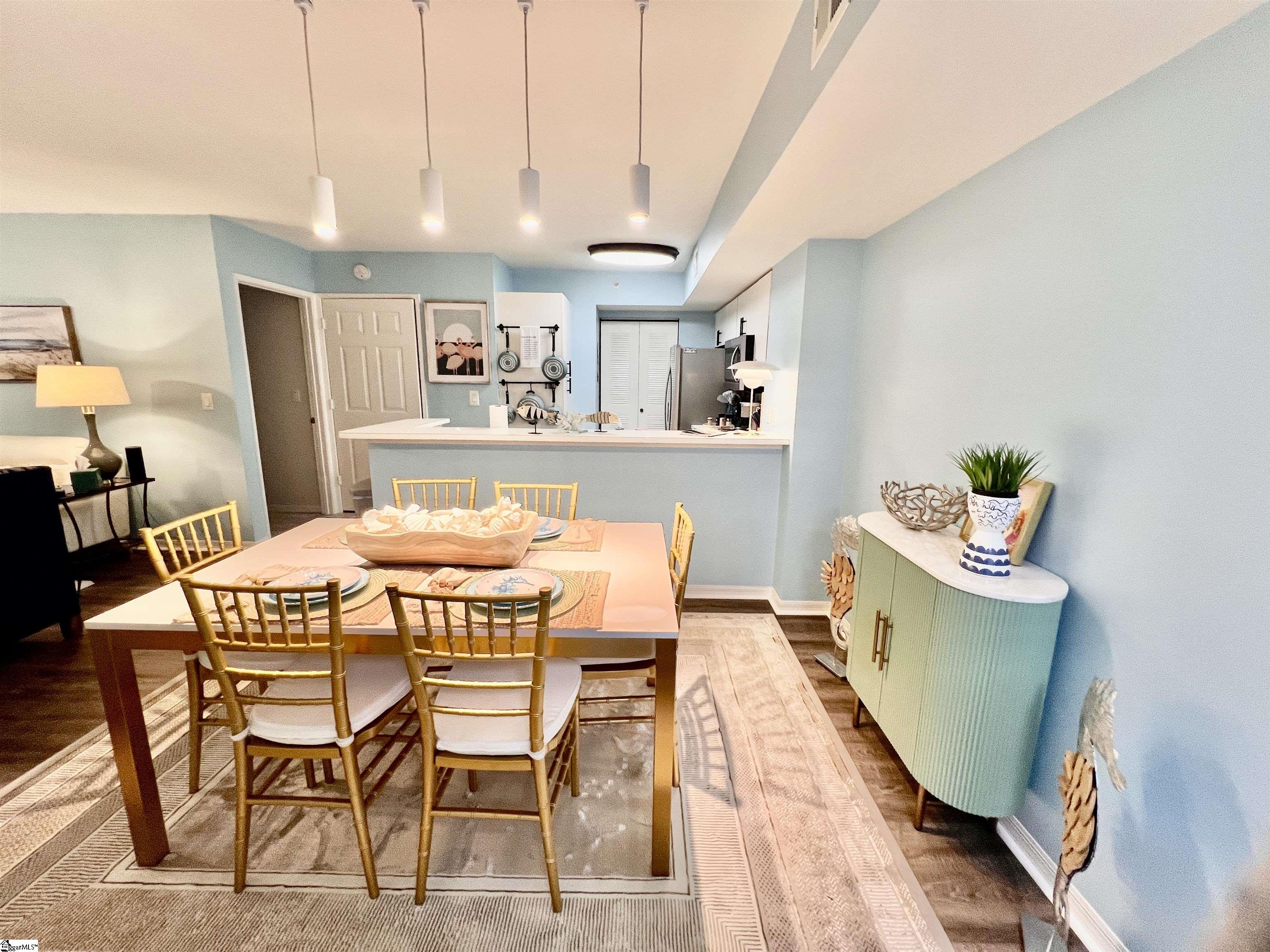1590 S 42nd Circle Property Photo 4